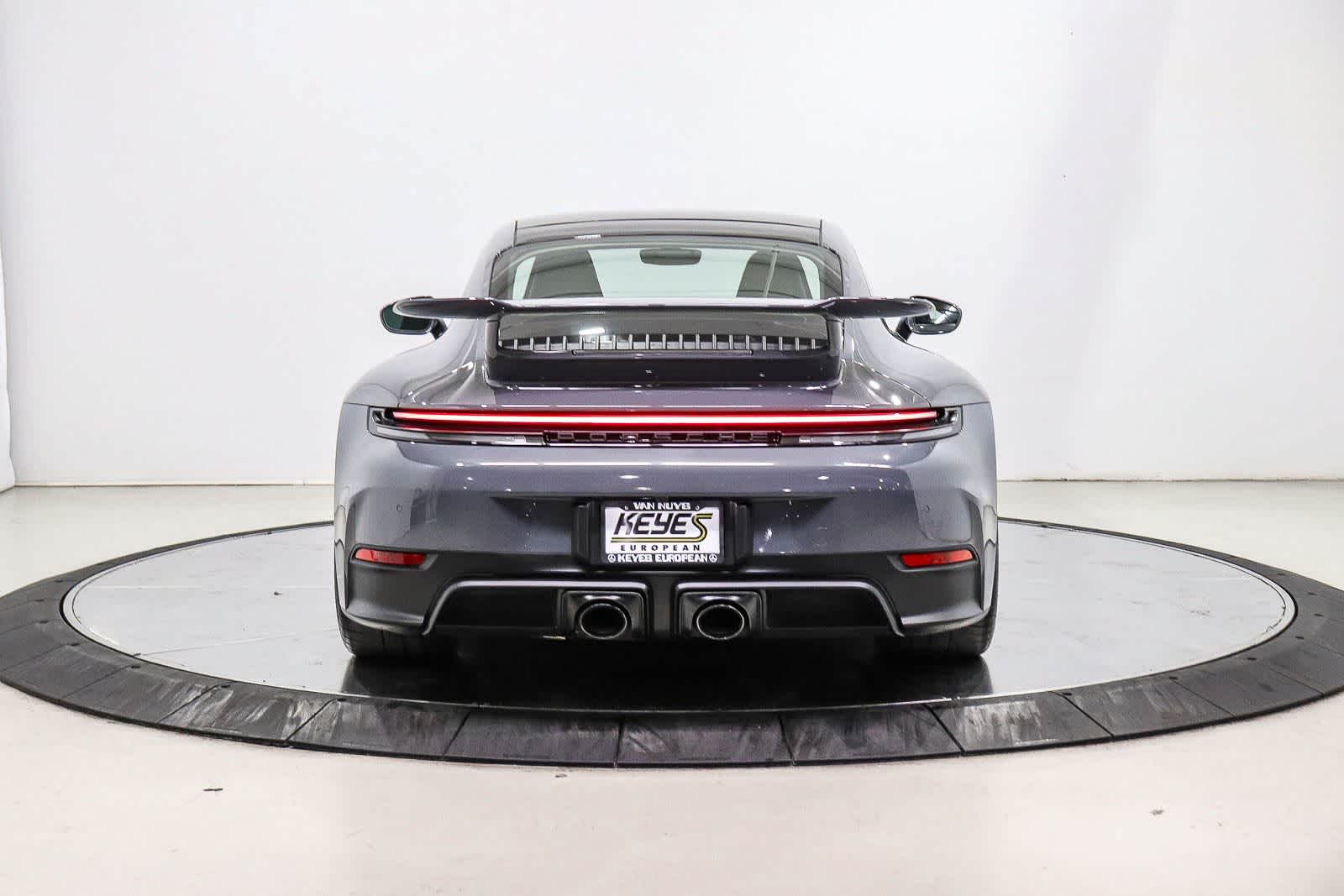 Thumbnail: 2026 Porsche 911 - 3