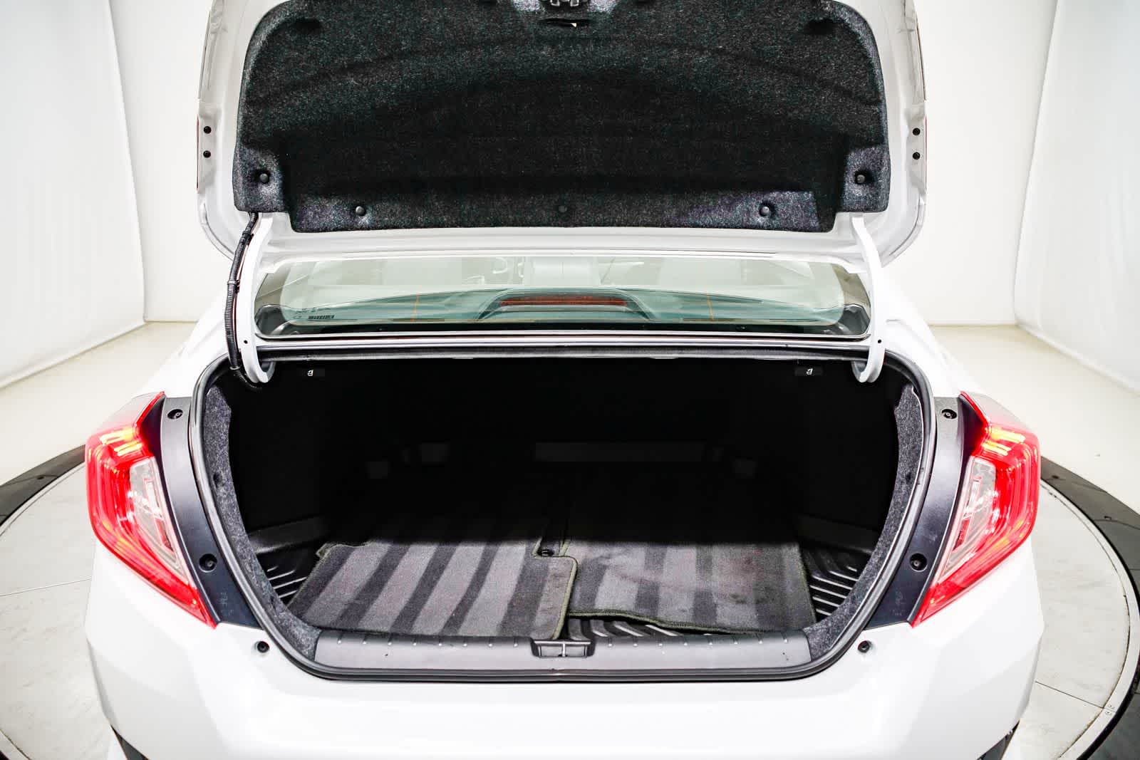 Thumbnail: 2021 Honda Civic - 25