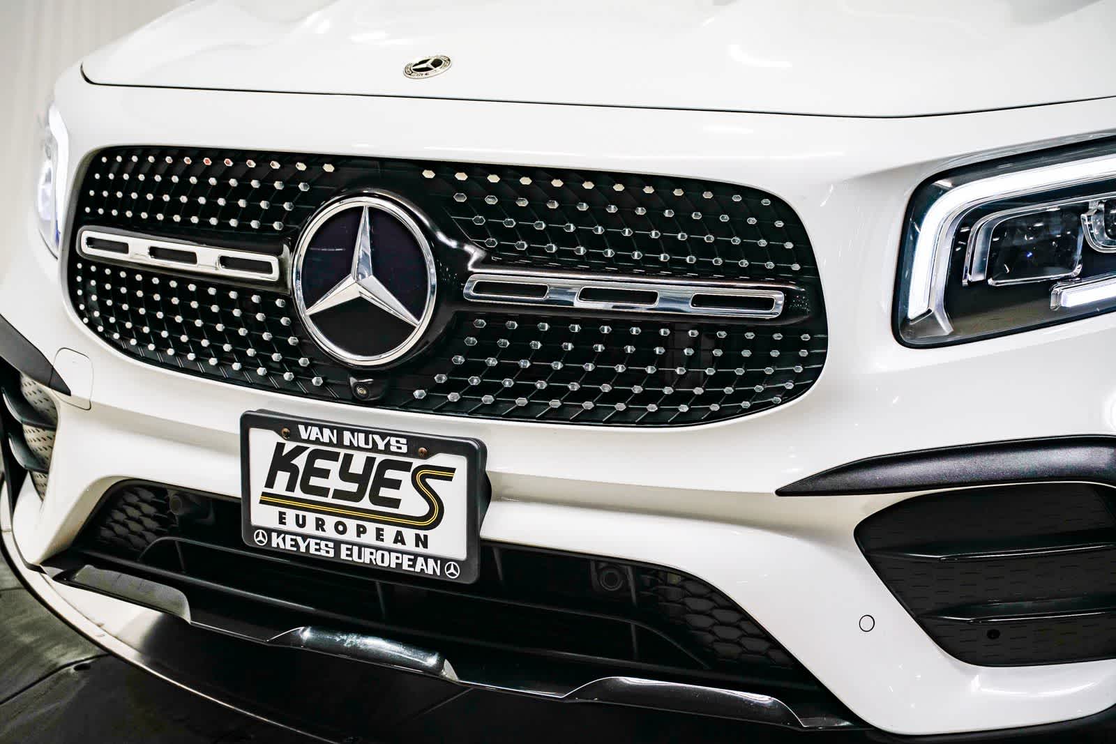 Thumbnail: 2023 Mercedes-Benz GLB - 8