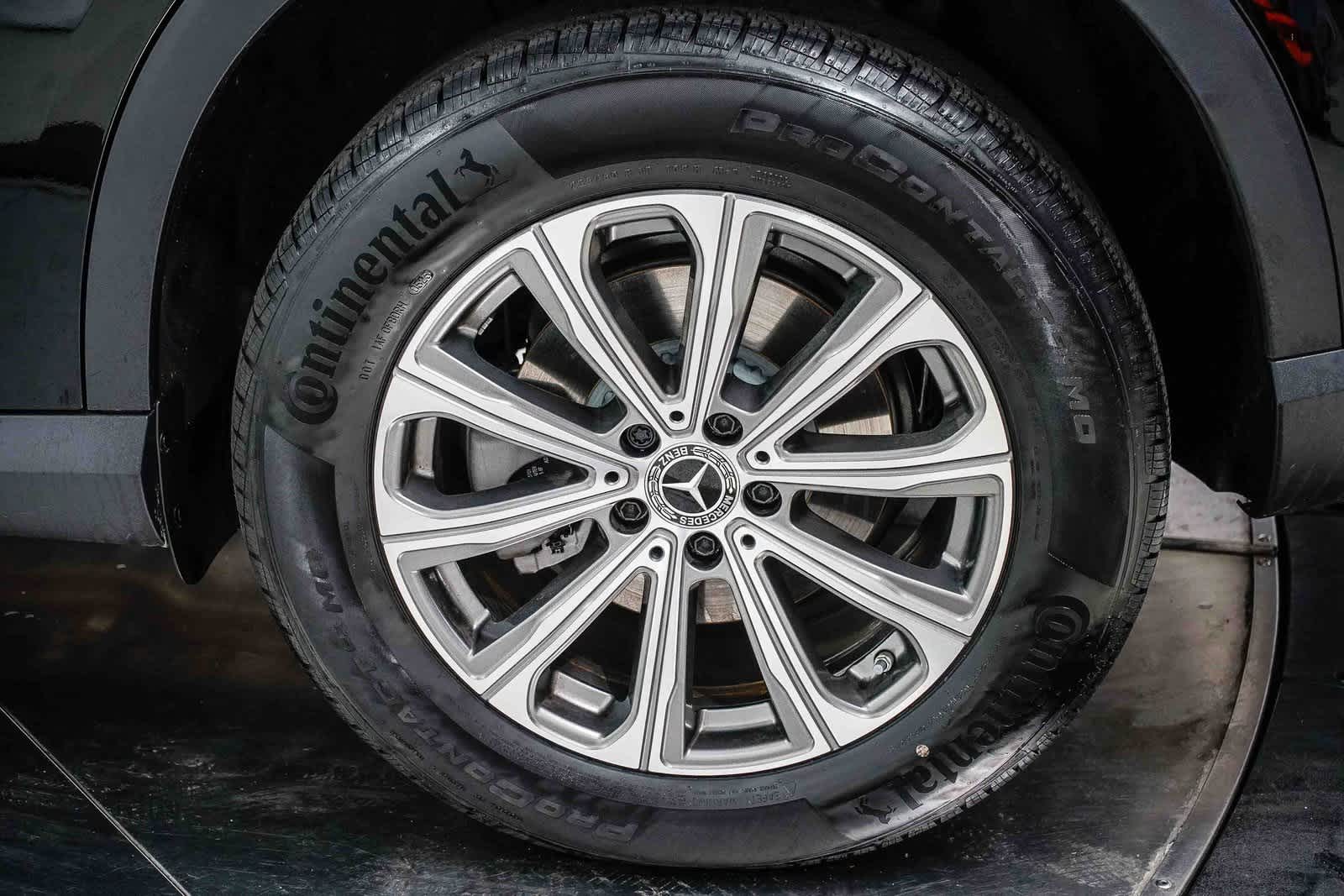 Thumbnail: 2025 Mercedes-Benz GLC - 10