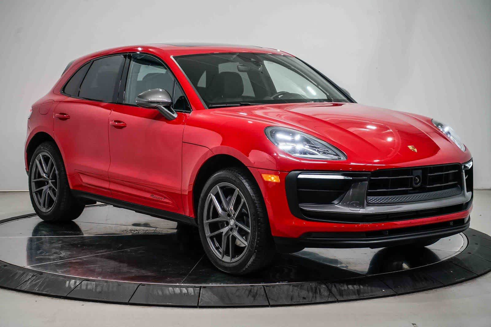 Thumbnail: 2024 Porsche Macan - 5