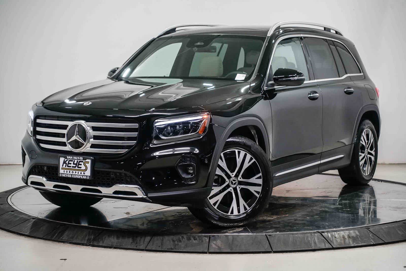 Thumbnail: 2026 Mercedes-Benz GLB - 1