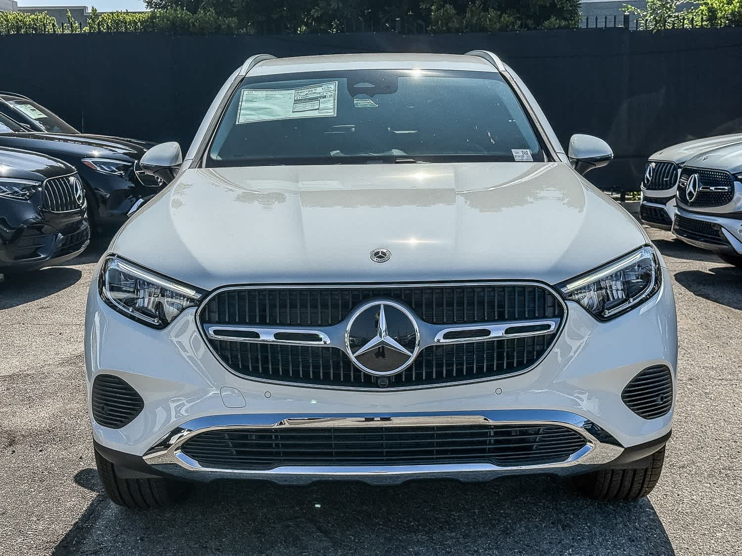 Thumbnail: 2025 Mercedes-Benz GLC - 2