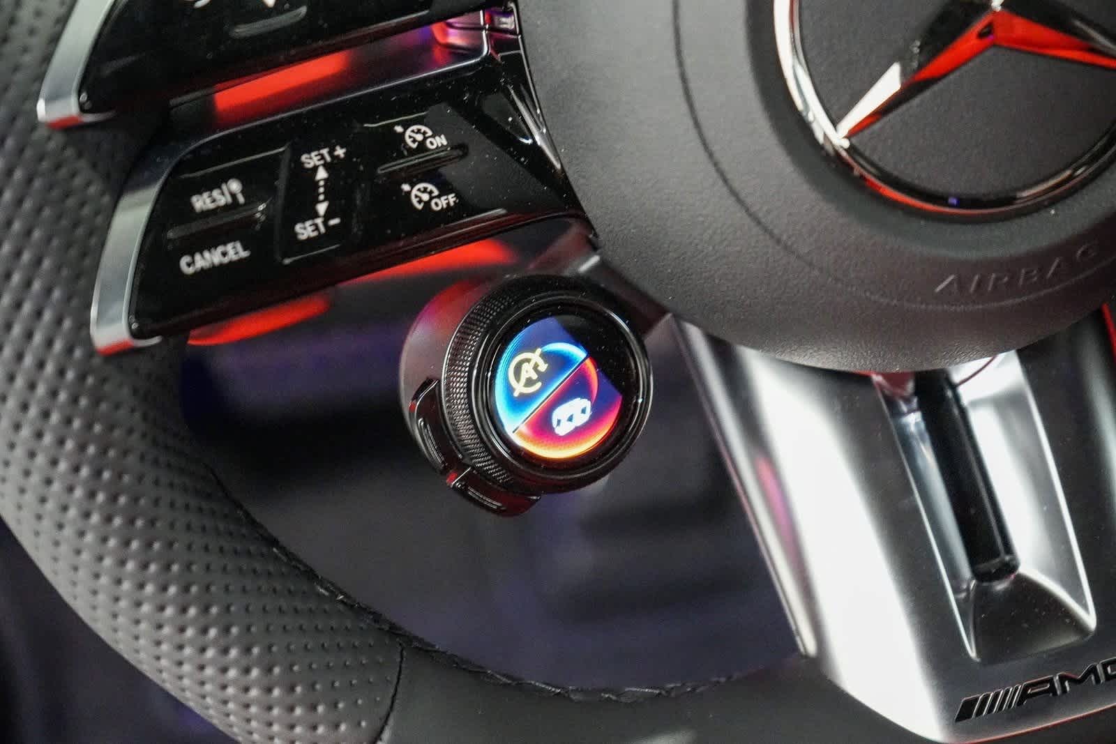 Thumbnail: 2025 Mercedes-Benz AMG GT - 32