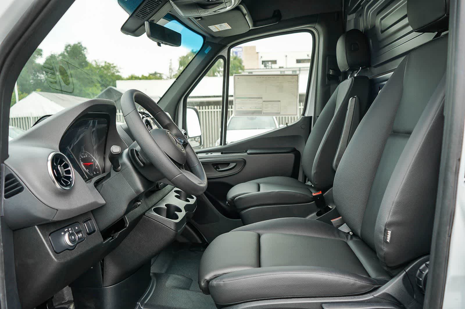 Thumbnail: 2026 Mercedes-Benz Sprinter - 19