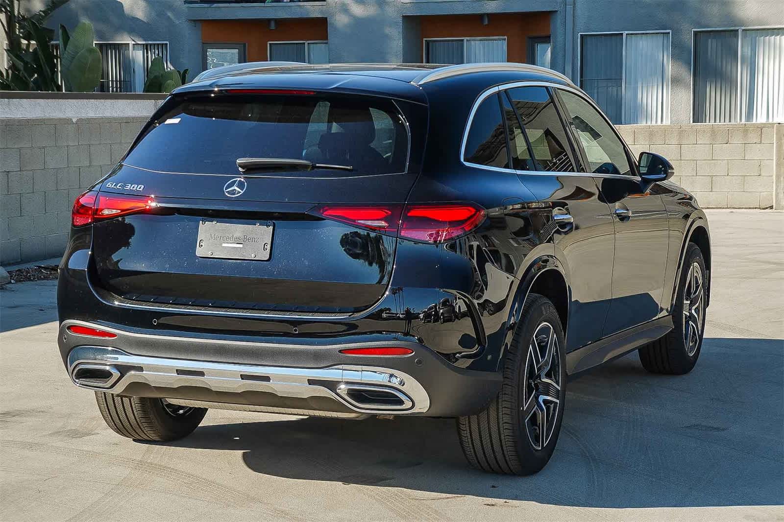Thumbnail: 2026 Mercedes-Benz GLC - 4