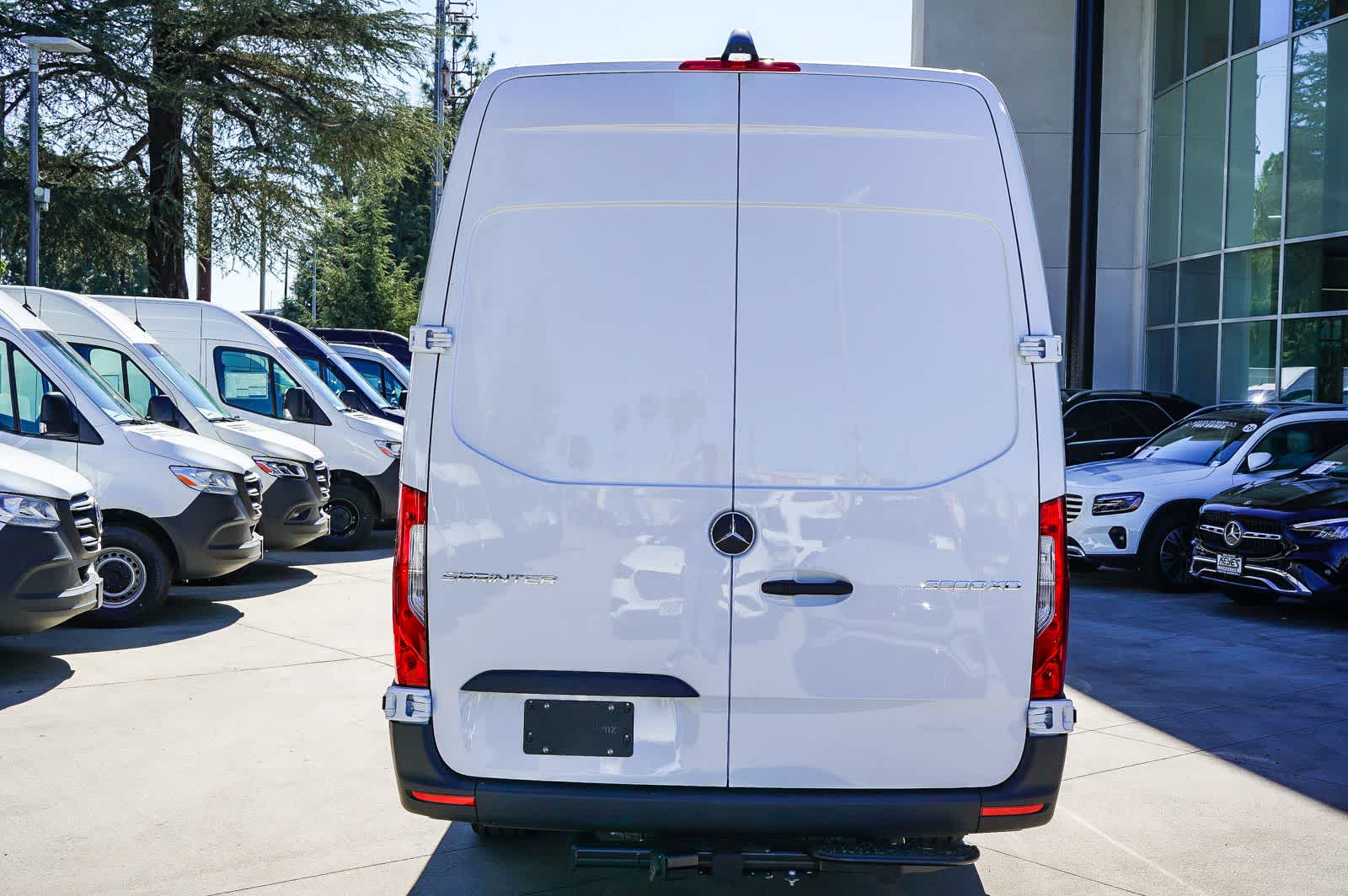 Thumbnail: 2026 Mercedes-Benz Sprinter - 5