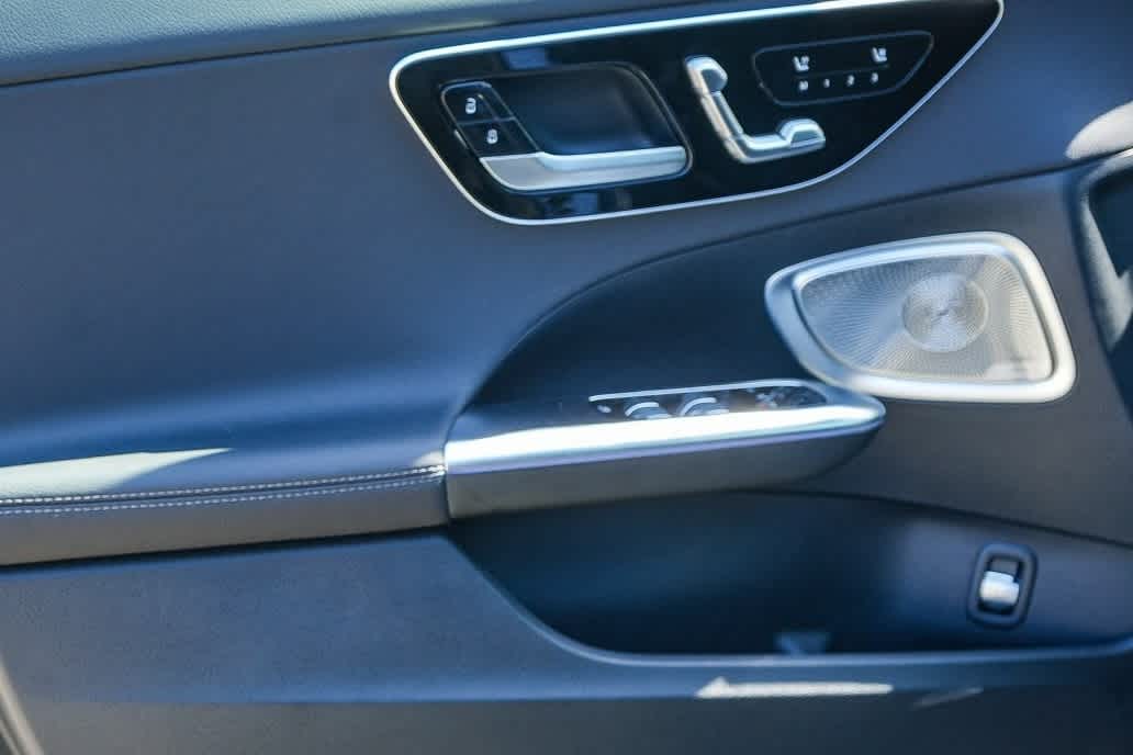Thumbnail: 2025 Mercedes-Benz C-Class - 28