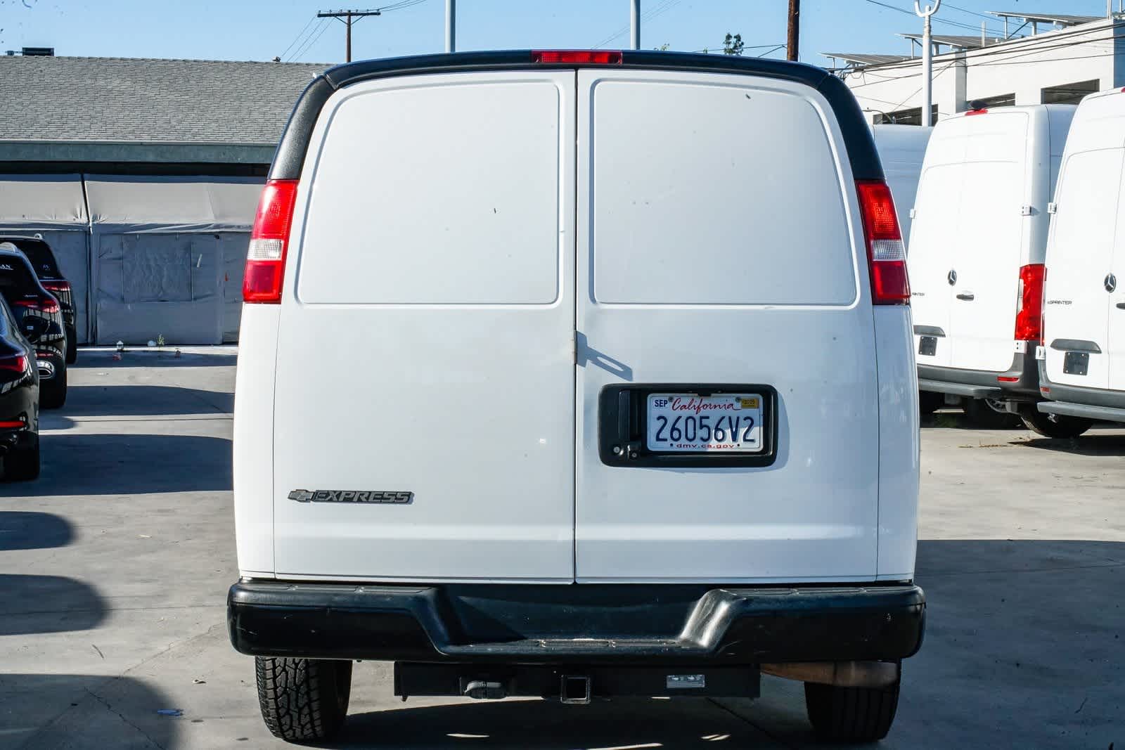 Thumbnail: 2019 Chevrolet Express - 3