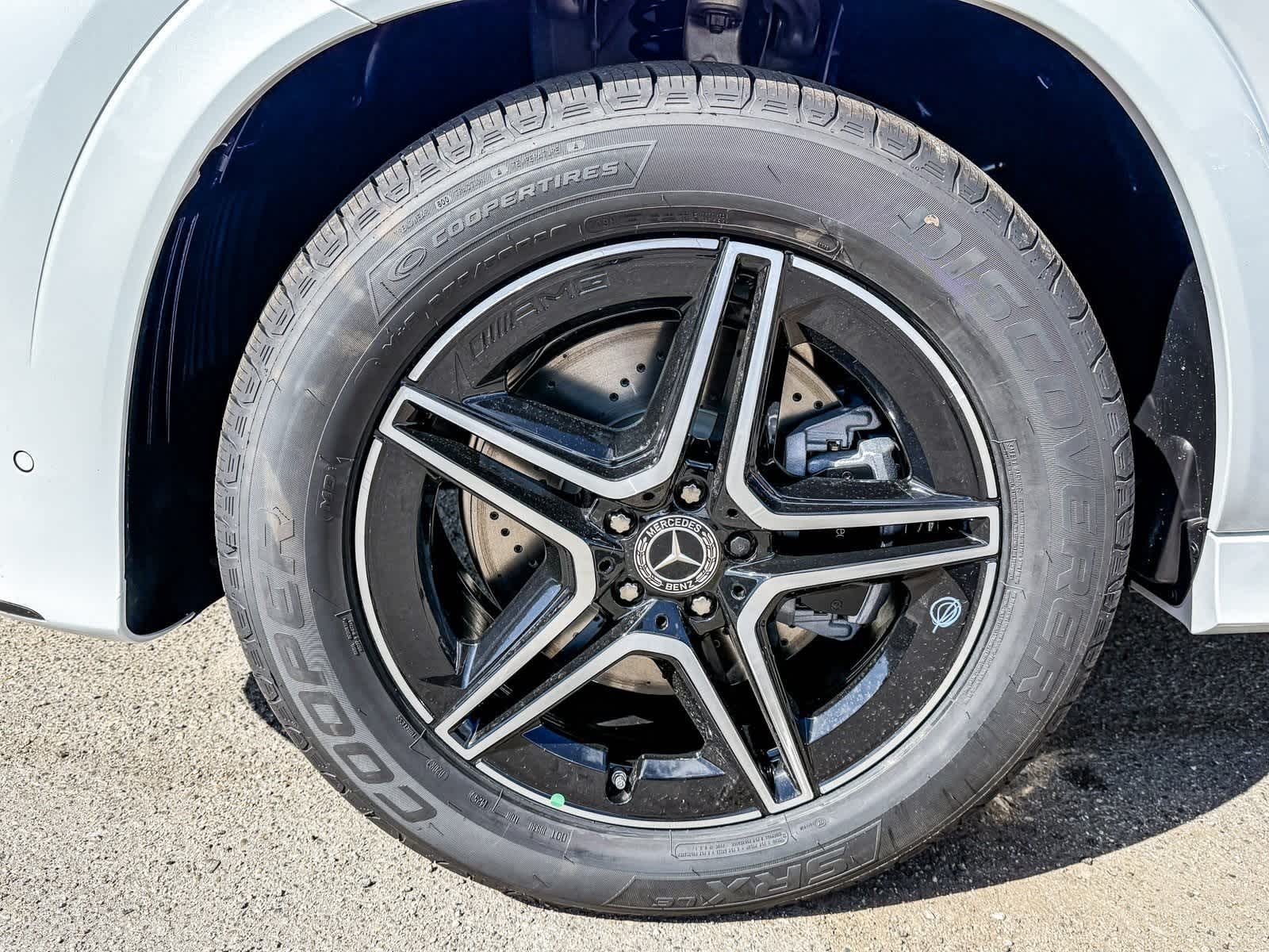 Thumbnail: 2026 Mercedes-Benz GLE - 9