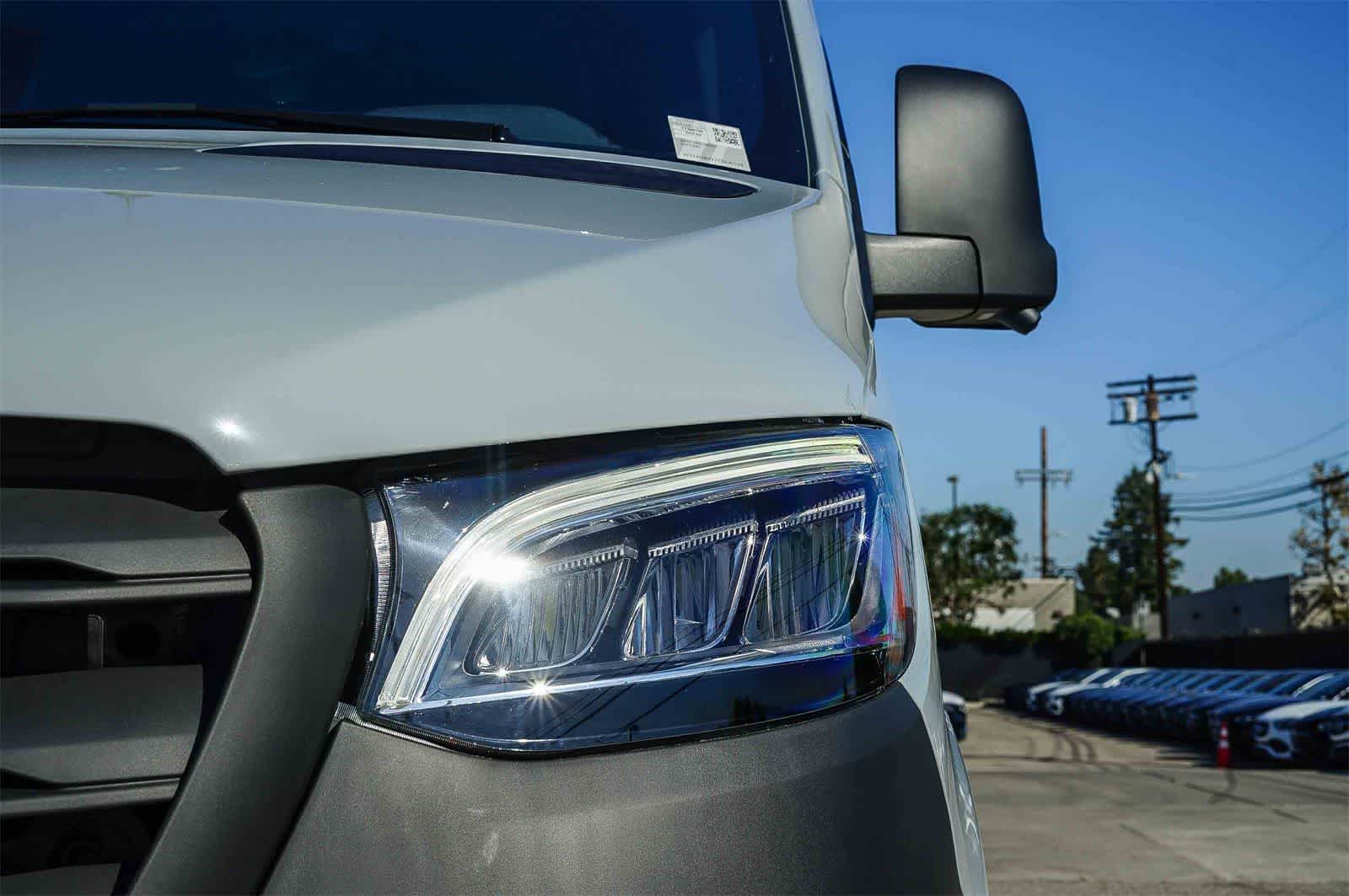 Thumbnail: 2026 Mercedes-Benz Sprinter - 10