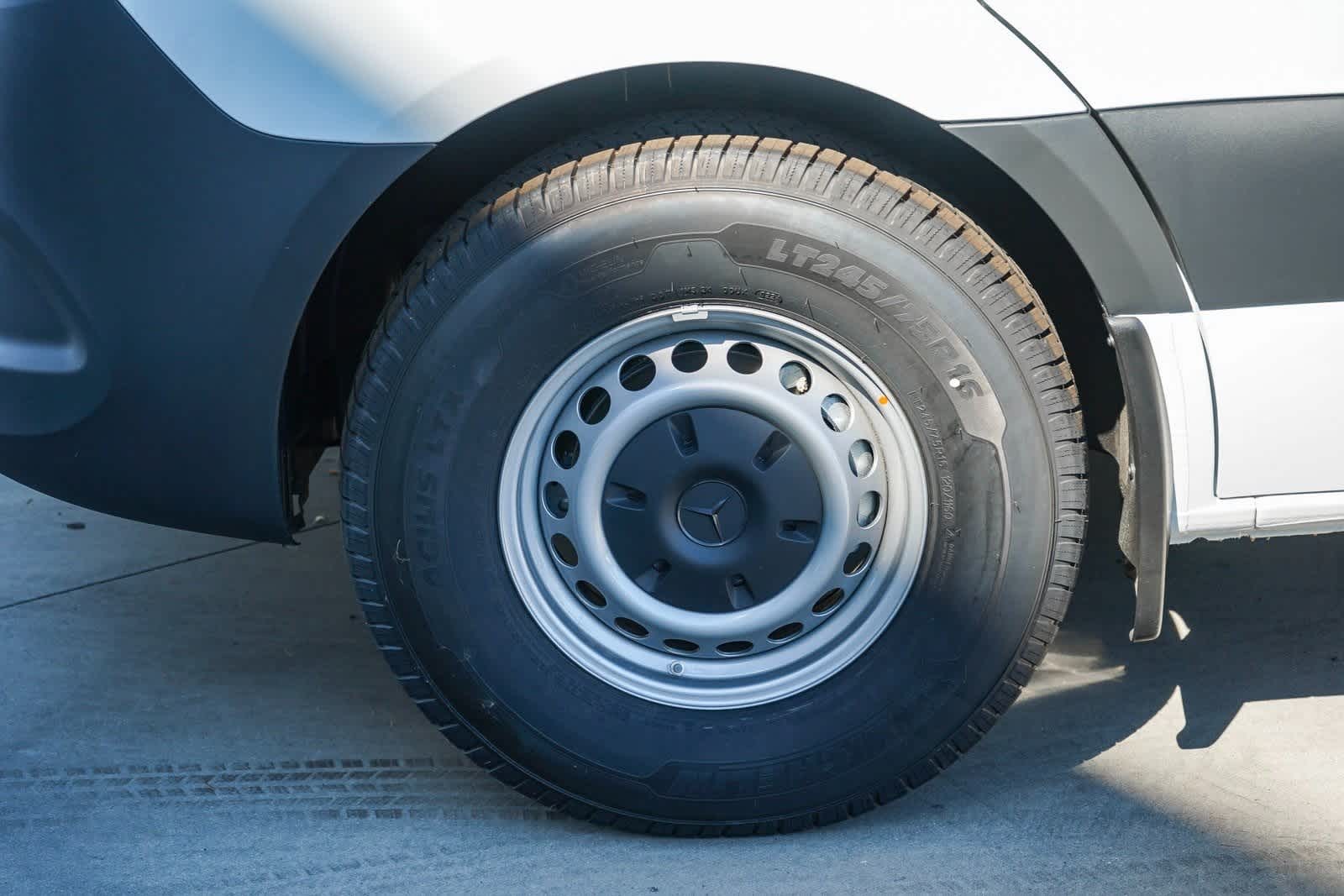 Thumbnail: 2024 Mercedes-Benz eSprinter - 10