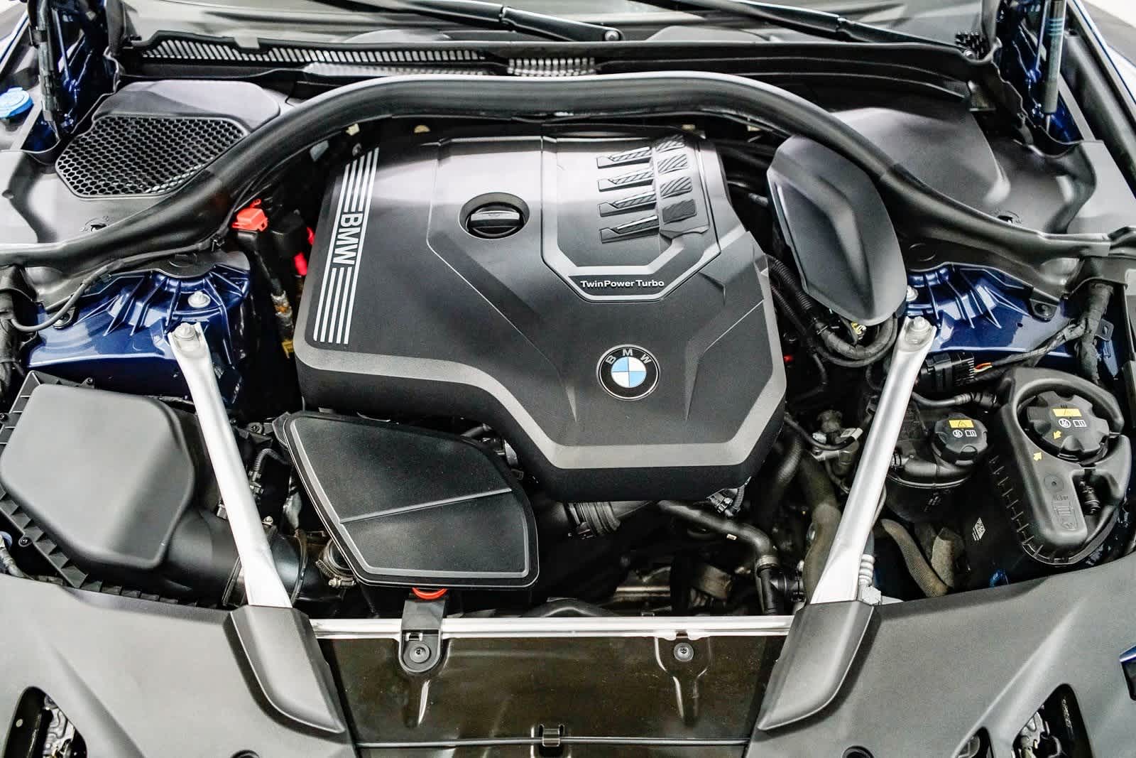 Thumbnail: 2023 BMW 5 Series - 28