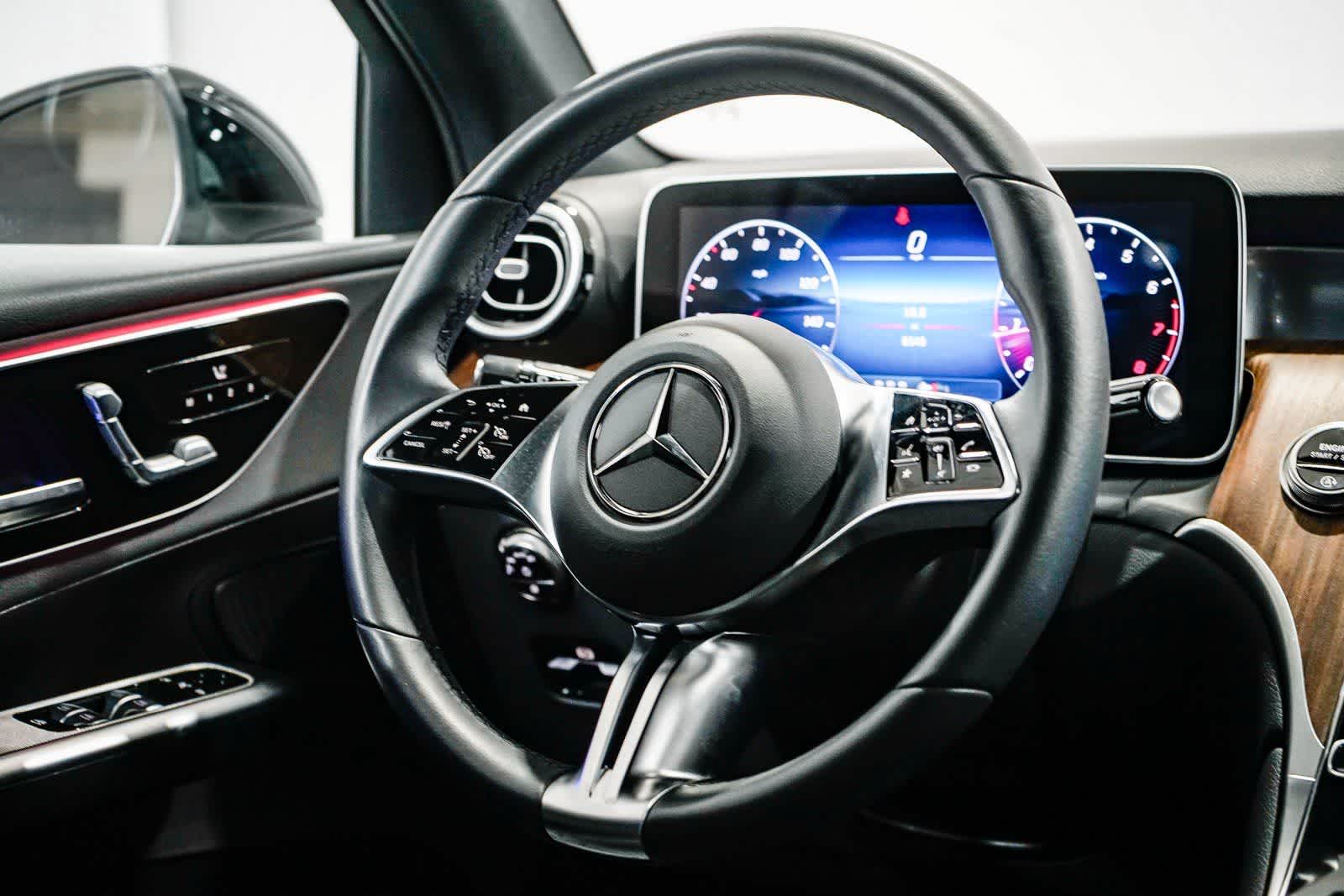 Thumbnail: 2025 Mercedes-Benz GLC - 14