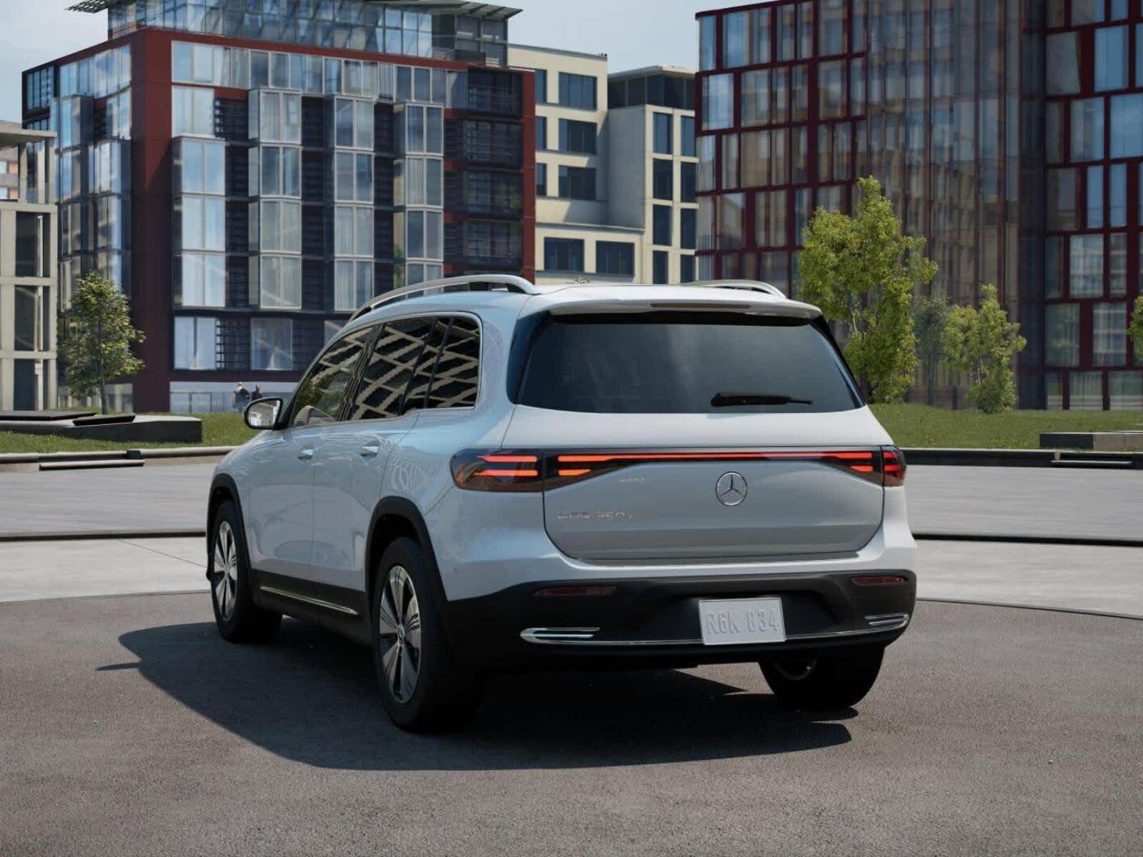 Thumbnail: 2025 Mercedes-Benz EQB - 26
