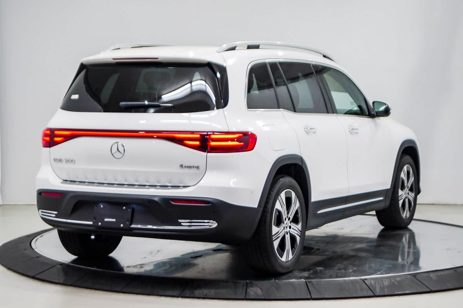 2024 Mercedes-Benz EQB 300 4