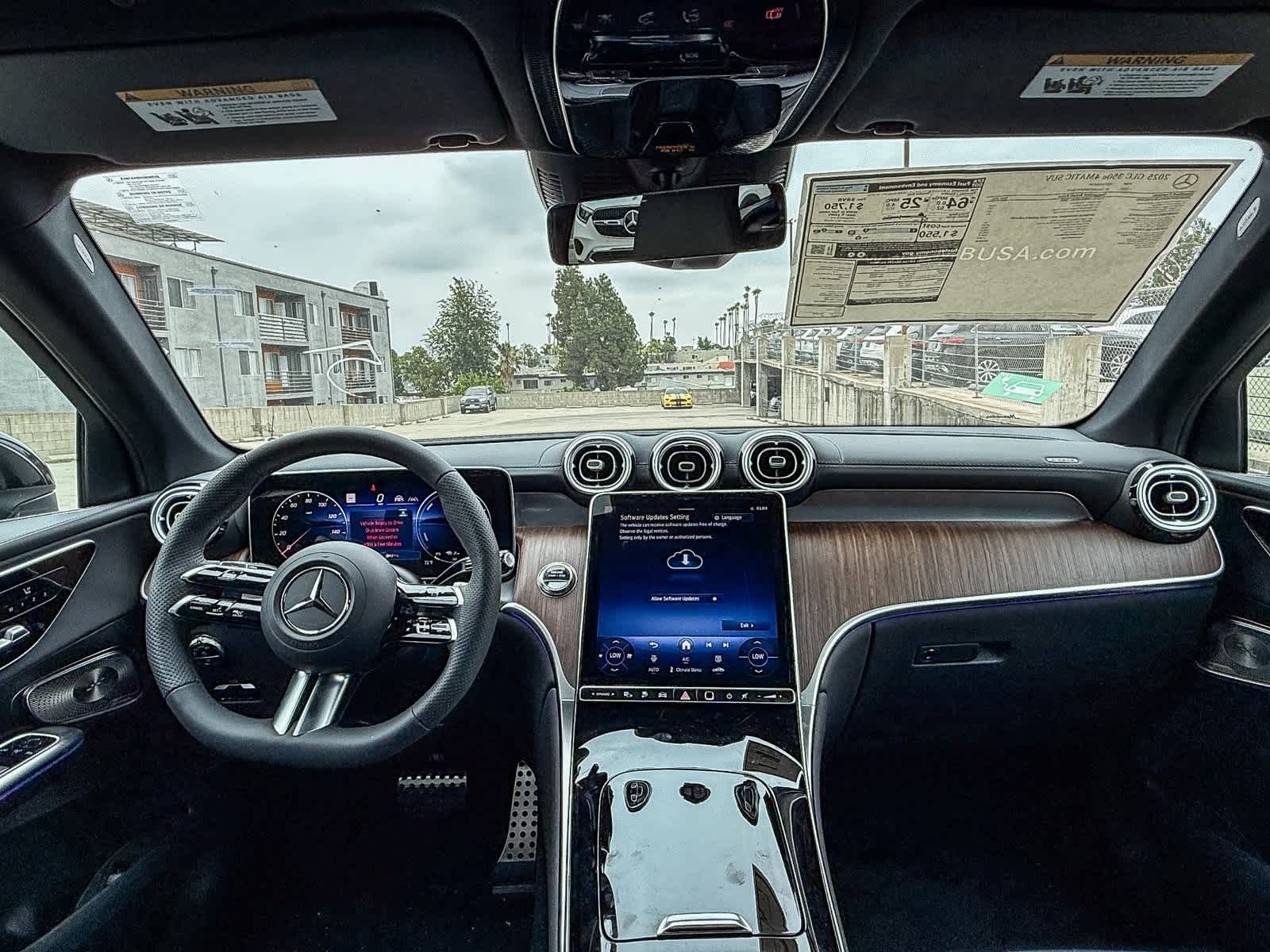 Thumbnail: 2025 Mercedes-Benz GLC - 12