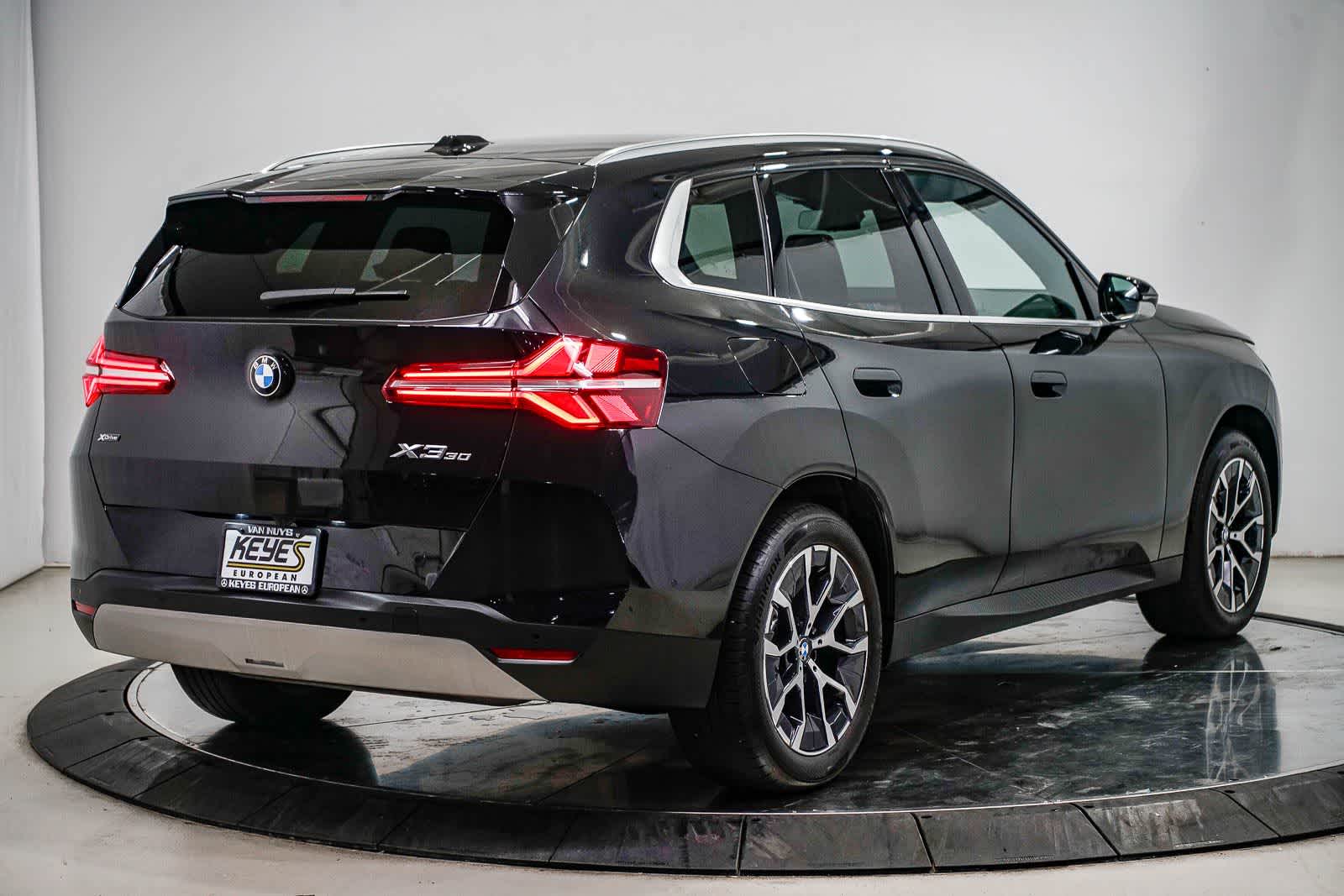 Thumbnail: 2025 BMW X3 - 3