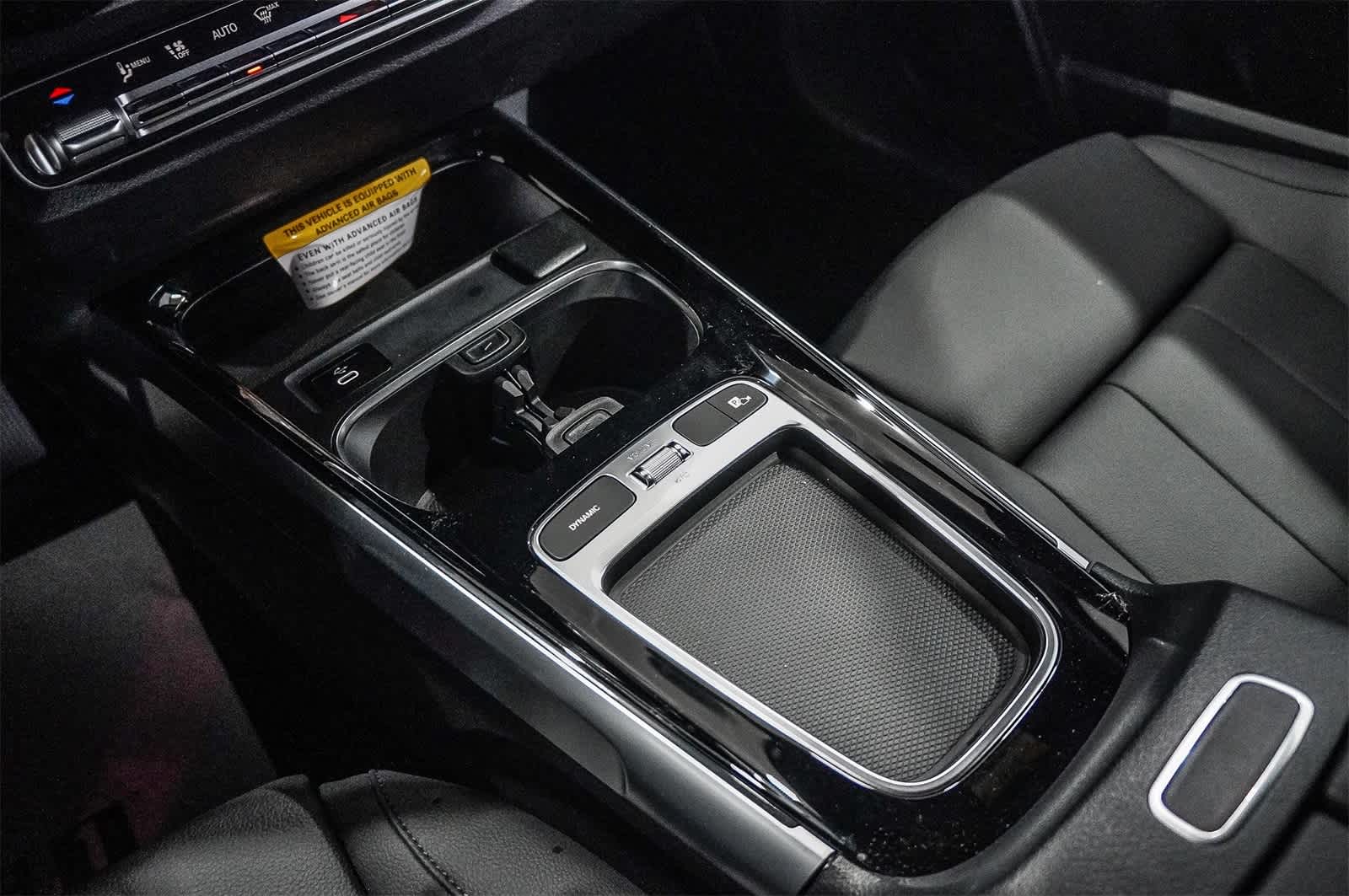 Thumbnail: 2025 Mercedes-Benz GLB - 25