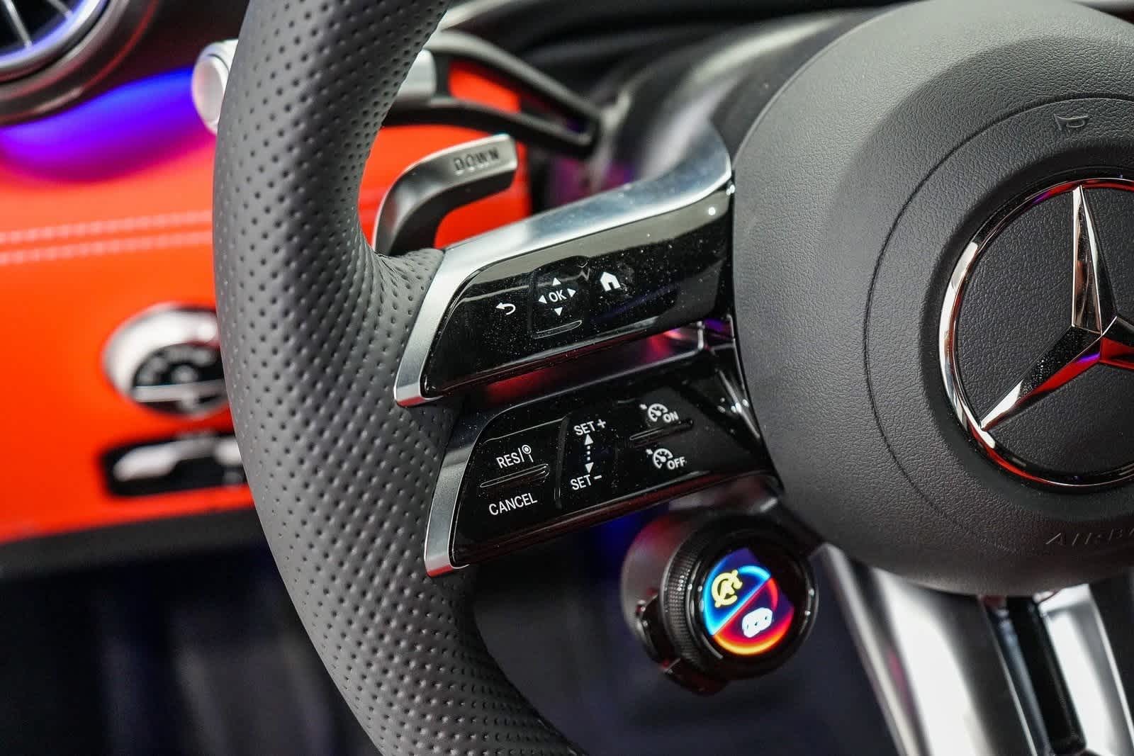 Thumbnail: 2025 Mercedes-Benz AMG GT - 30