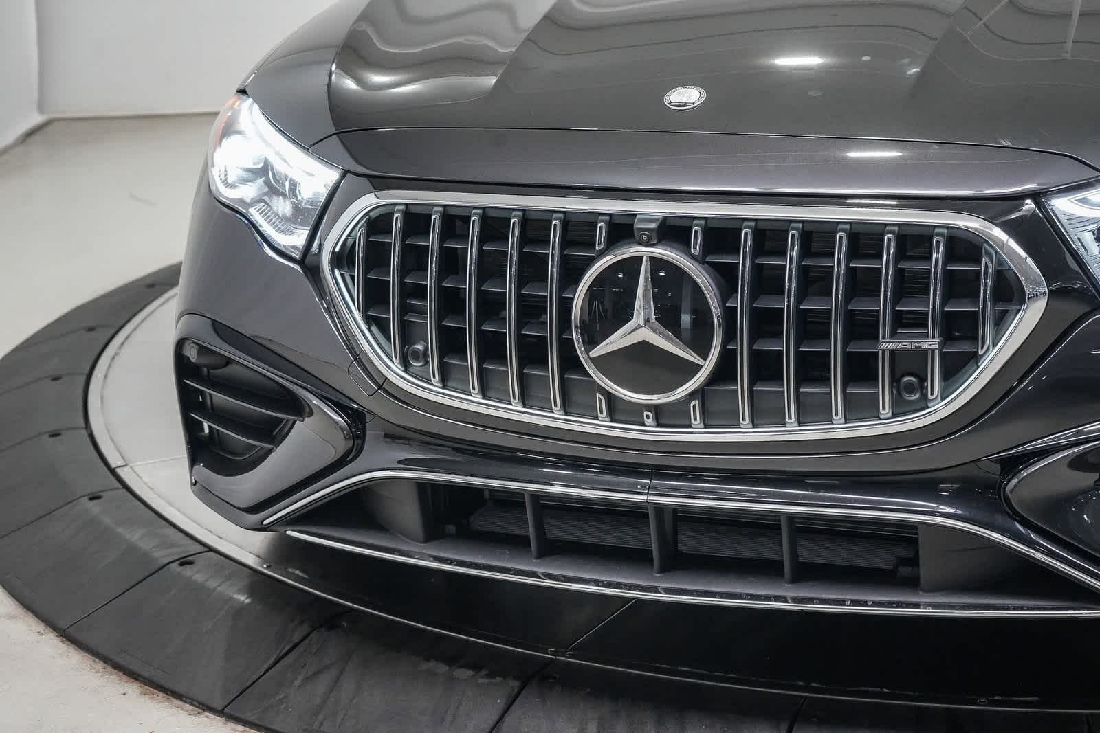 Thumbnail: 2025 Mercedes-Benz E-Class - 9