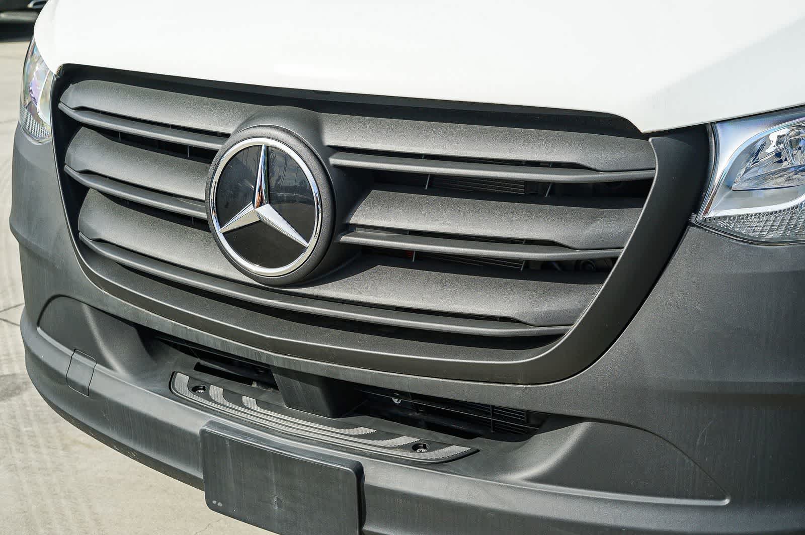 Thumbnail: 2024 Mercedes-Benz eSprinter - 8