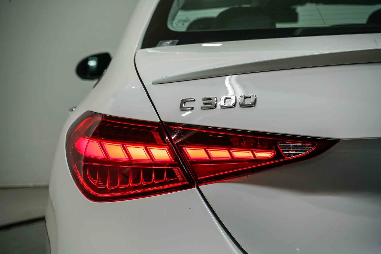 Thumbnail: 2025 Mercedes-Benz C-Class - 9