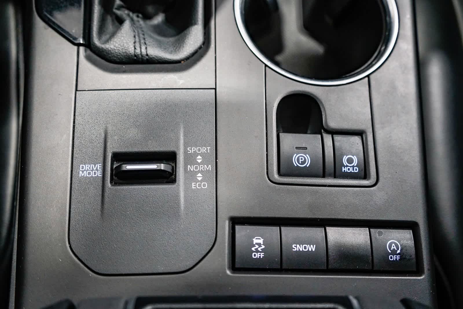 Thumbnail: 2021 Toyota Highlander - 24