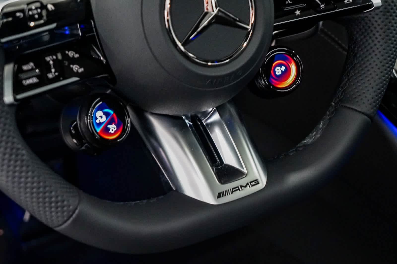 Thumbnail: 2025 Mercedes-Benz AMG GT - 27