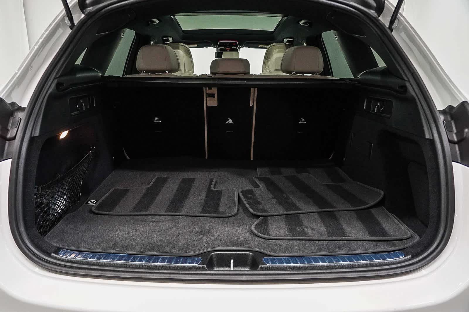 Thumbnail: 2025 Mercedes-Benz GLC - 29