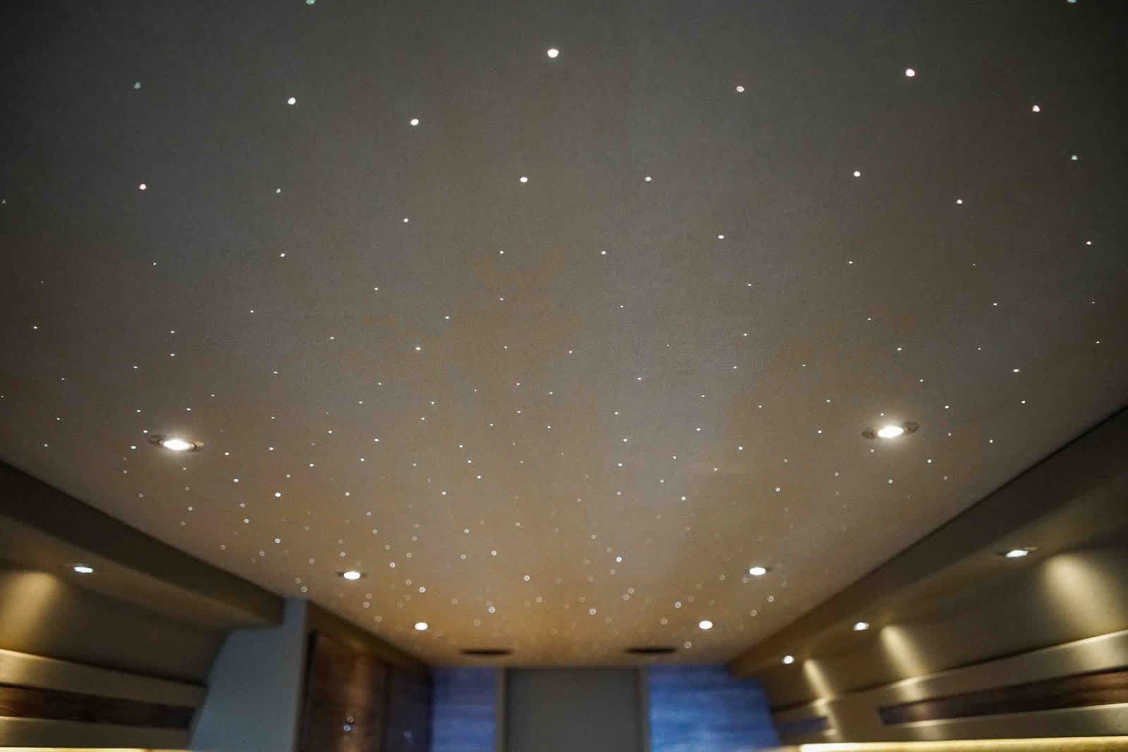 Thumbnail: 2025 Mercedes-Benz Sprinter - 38