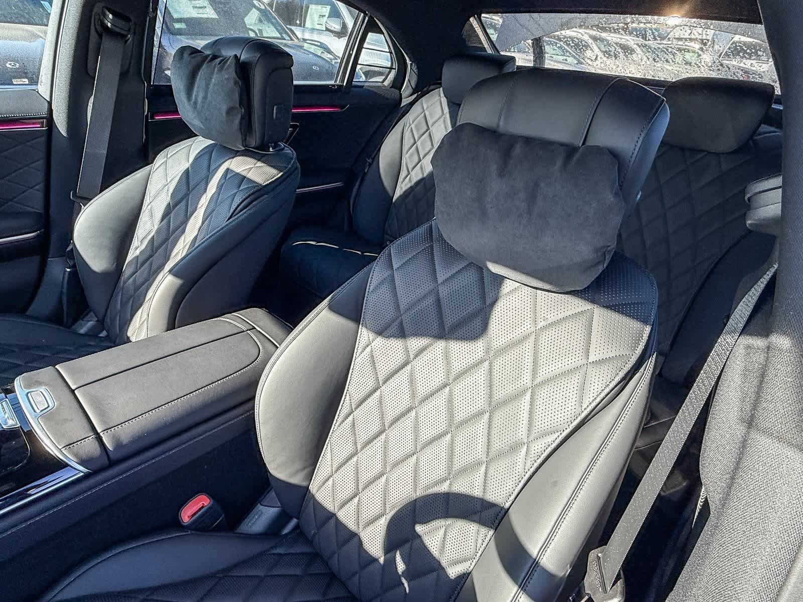 Thumbnail: 2025 Mercedes-Benz S-Class - 26