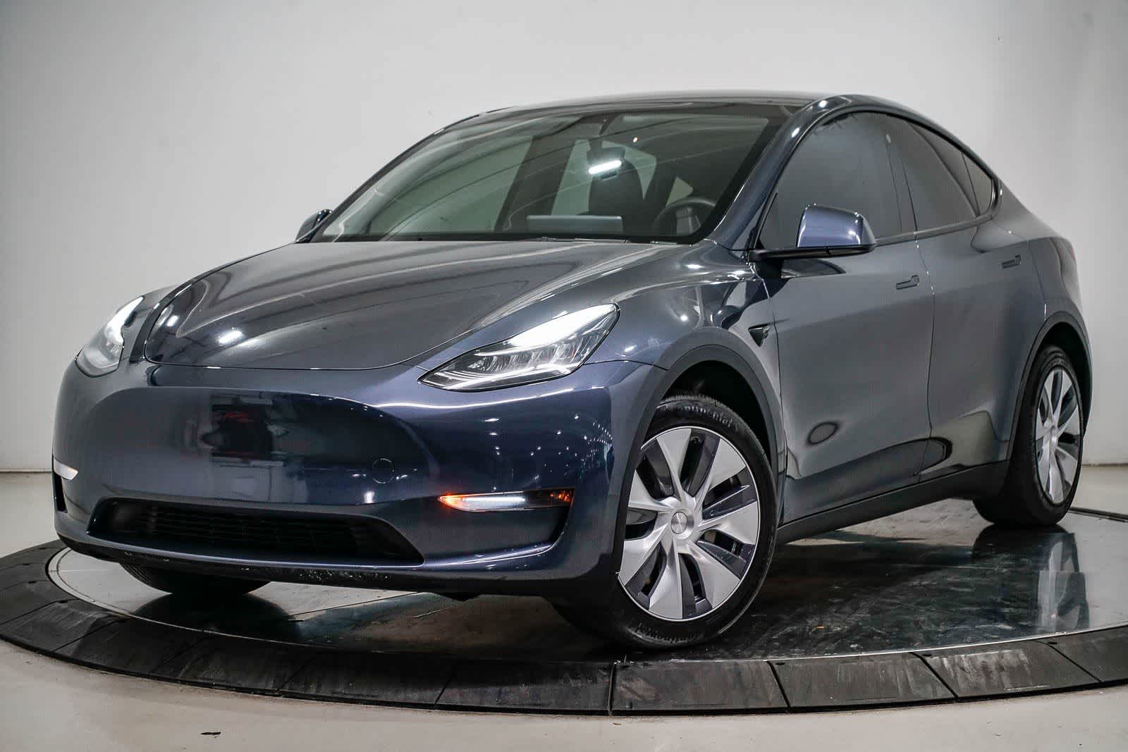 2023 Tesla Model Y Long Range -
                  Van Nuys, CA