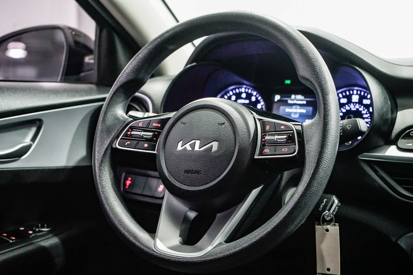 Thumbnail: 2023 Kia Forte - 14