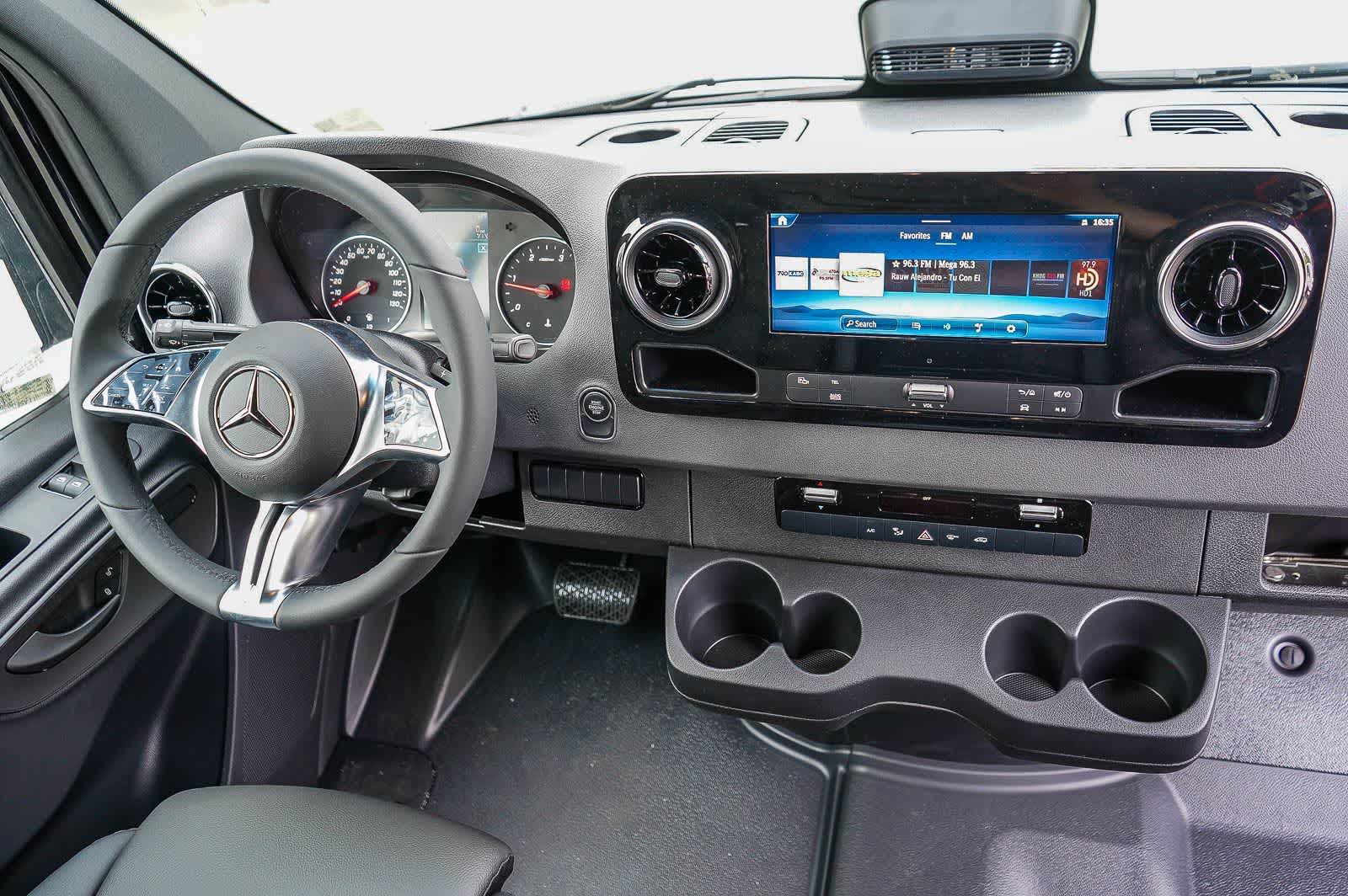 Thumbnail: 2026 Mercedes-Benz Sprinter - 16