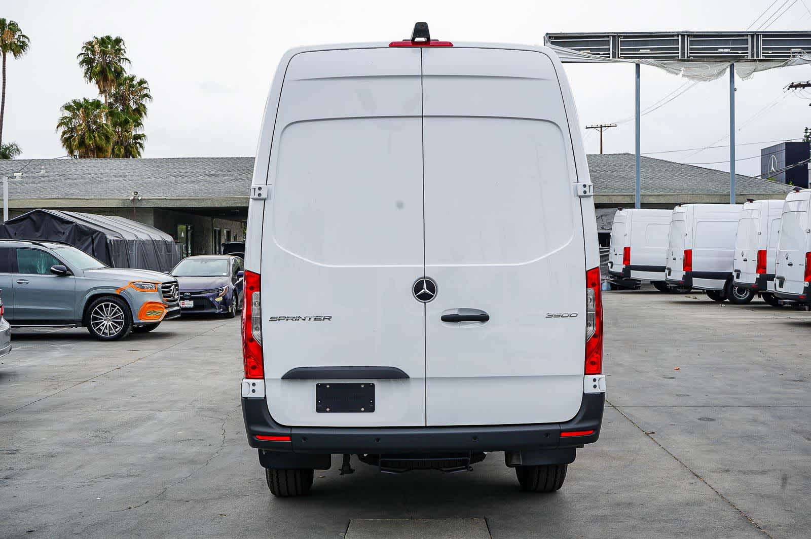 Thumbnail: 2026 Mercedes-Benz Sprinter - 5