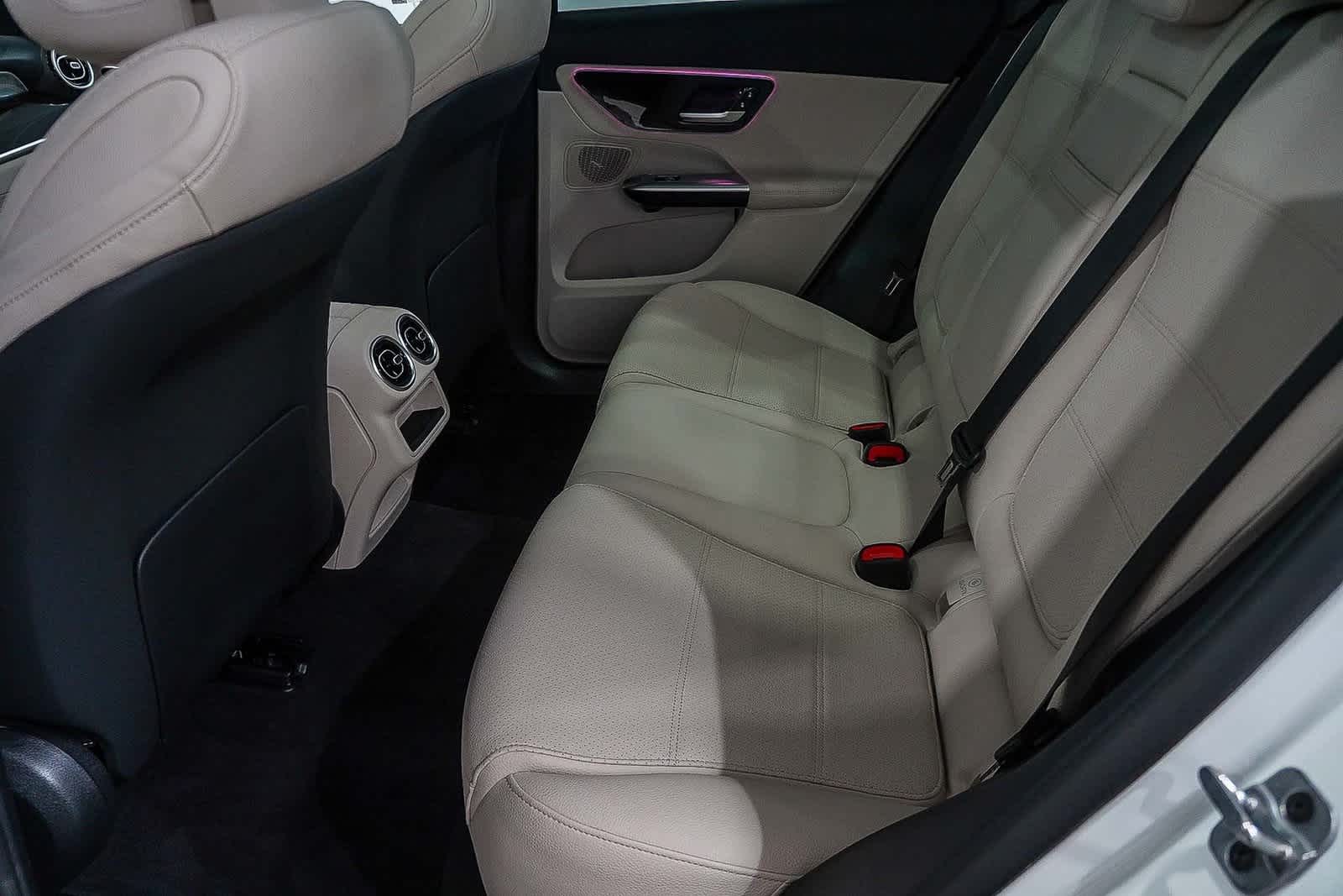 Thumbnail: 2025 Mercedes-Benz GLC - 21