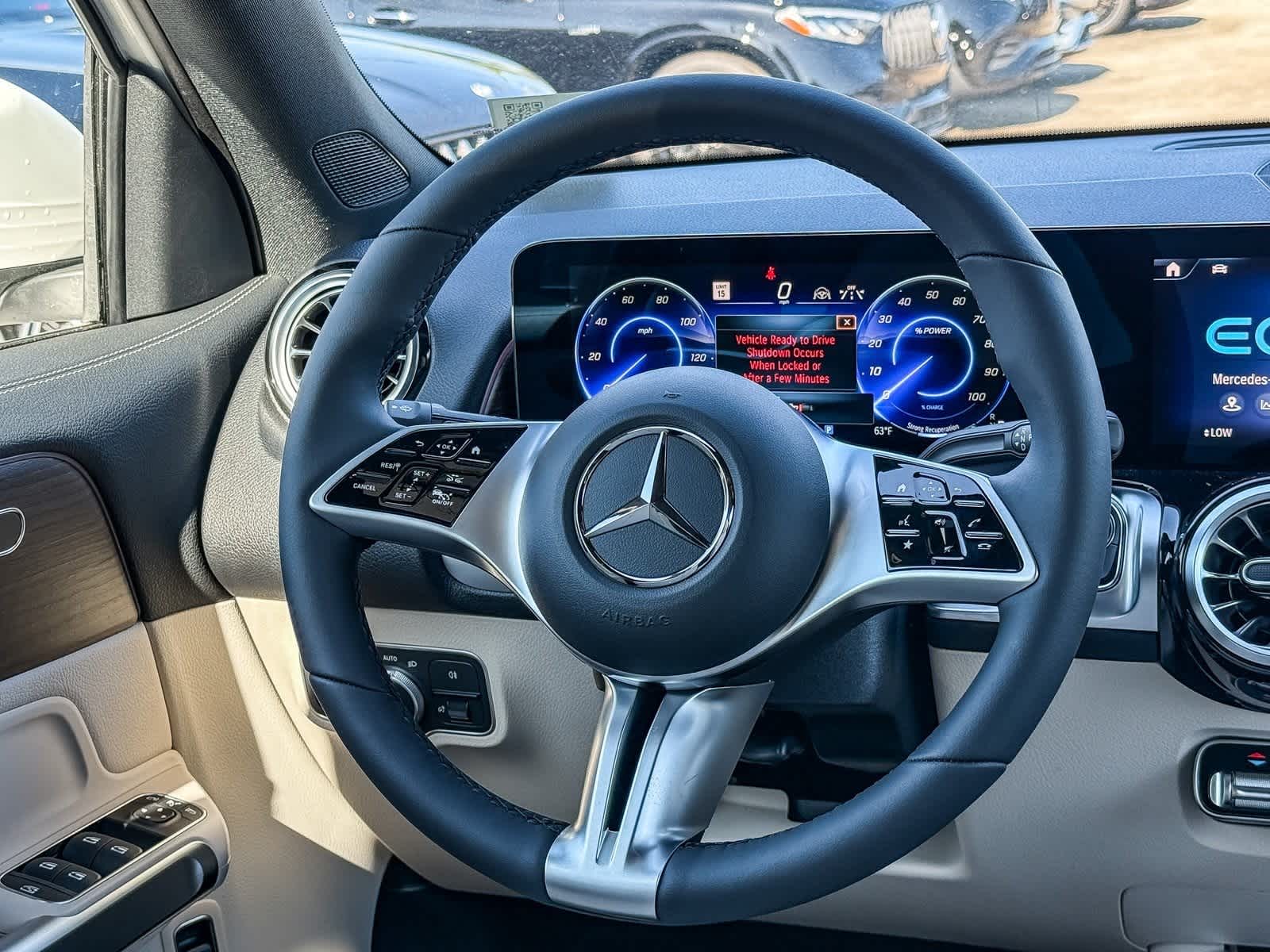 Thumbnail: 2025 Mercedes-Benz EQB - 16