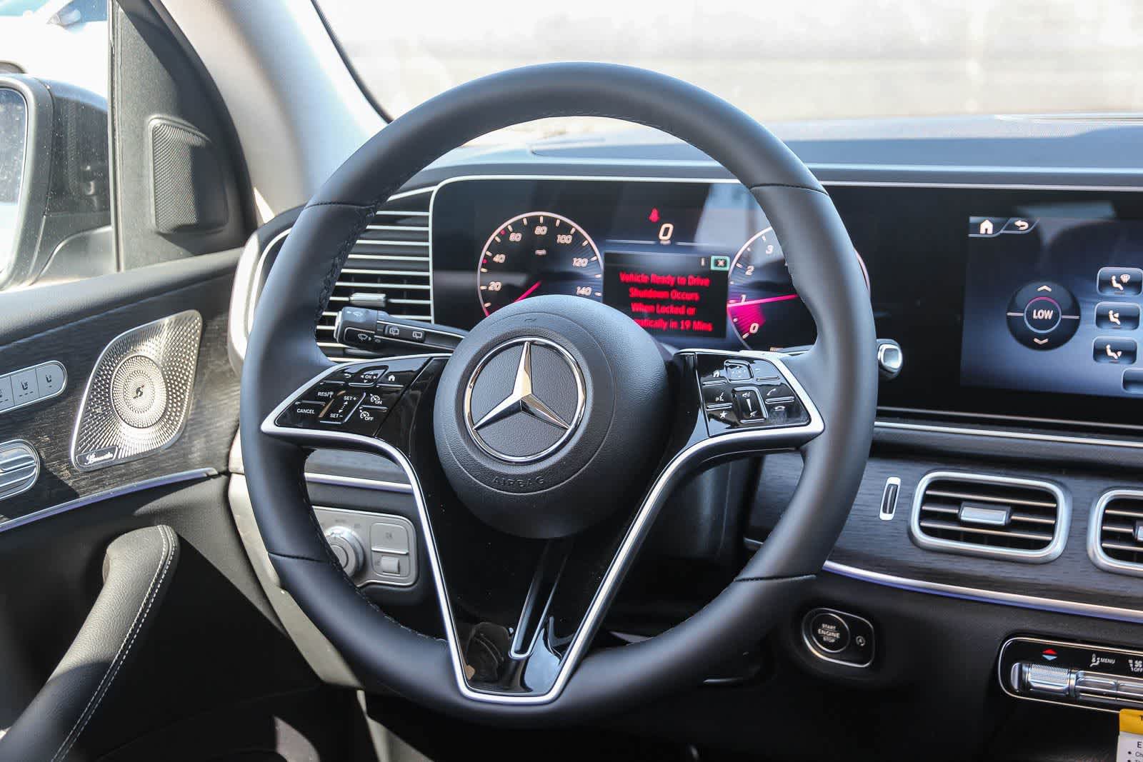 Thumbnail: 2026 Mercedes-Benz GLE - 16