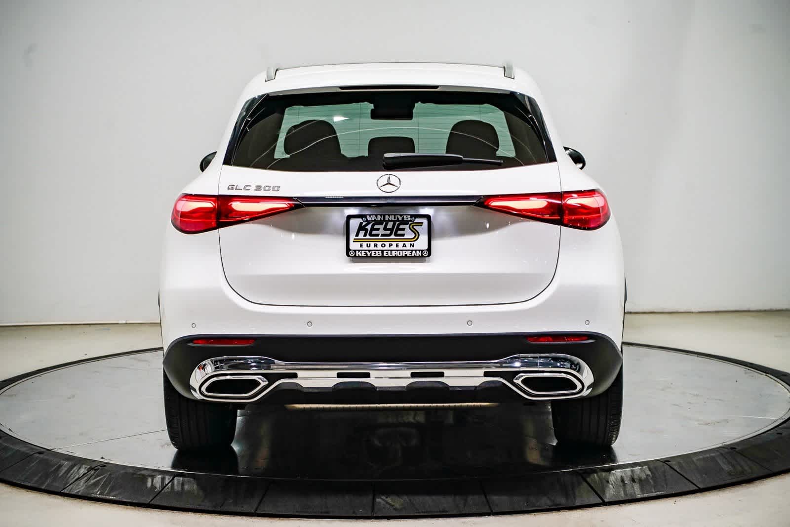 Thumbnail: 2025 Mercedes-Benz GLC - 3