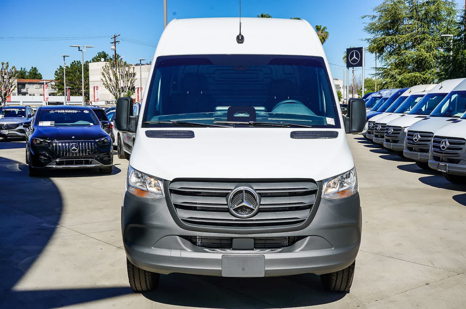 Thumbnail: 2026 Mercedes-Benz Sprinter - 2