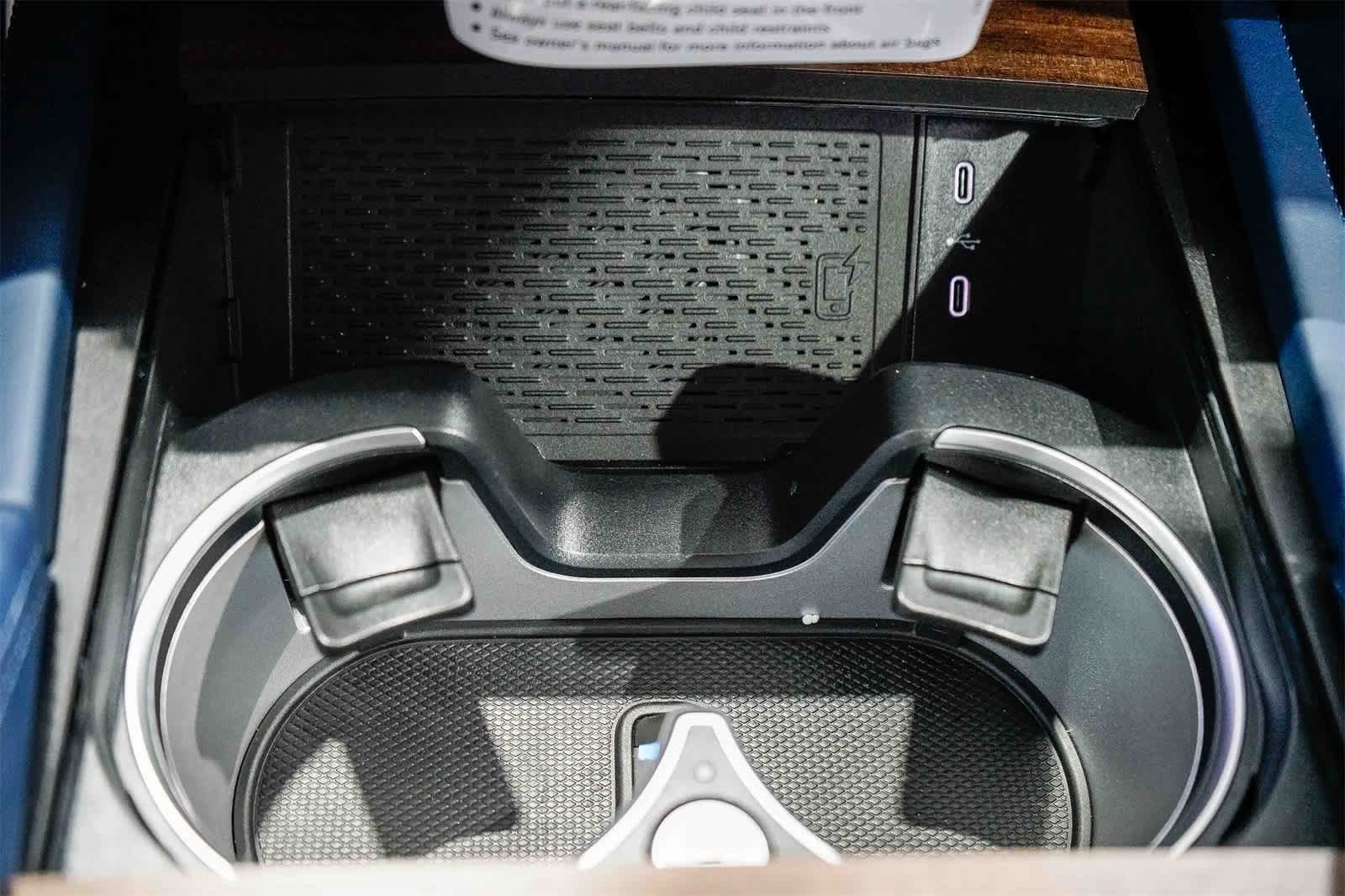 Thumbnail: 2026 Mercedes-Benz GLS - 27