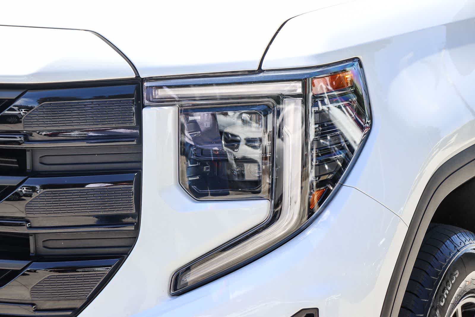 Thumbnail: 2024 GMC Sierra 1500 - 6