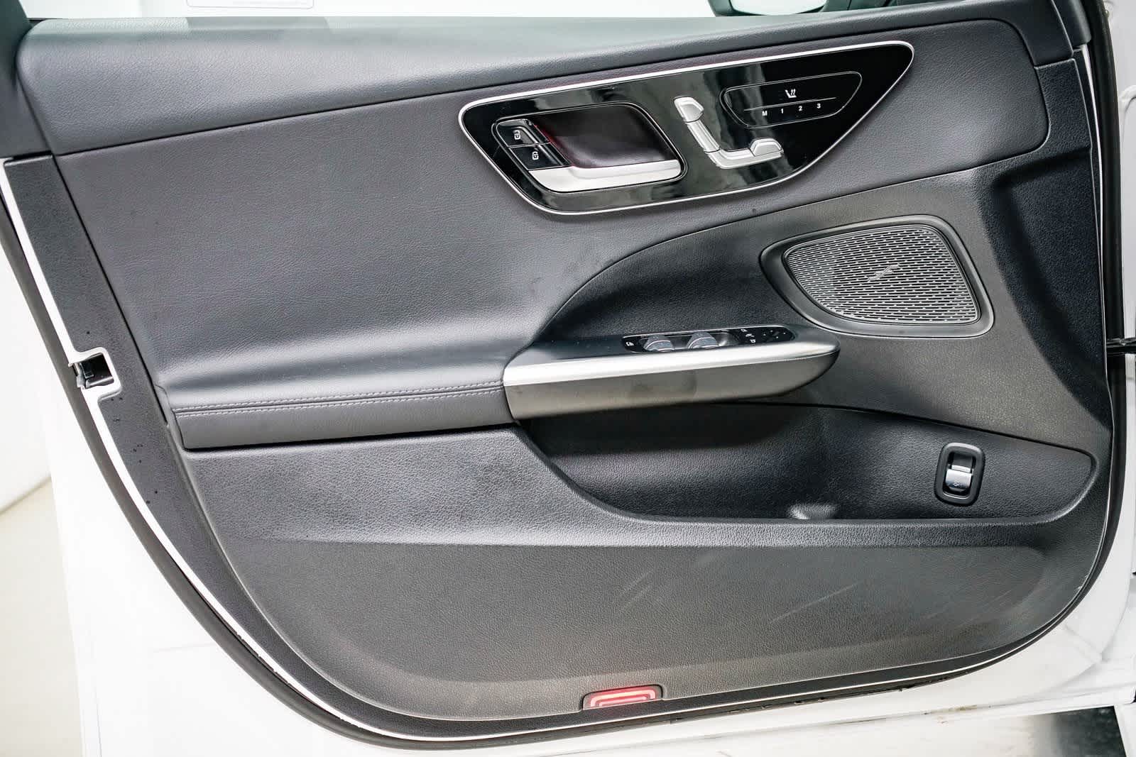 Thumbnail: 2025 Mercedes-Benz C-Class - 19