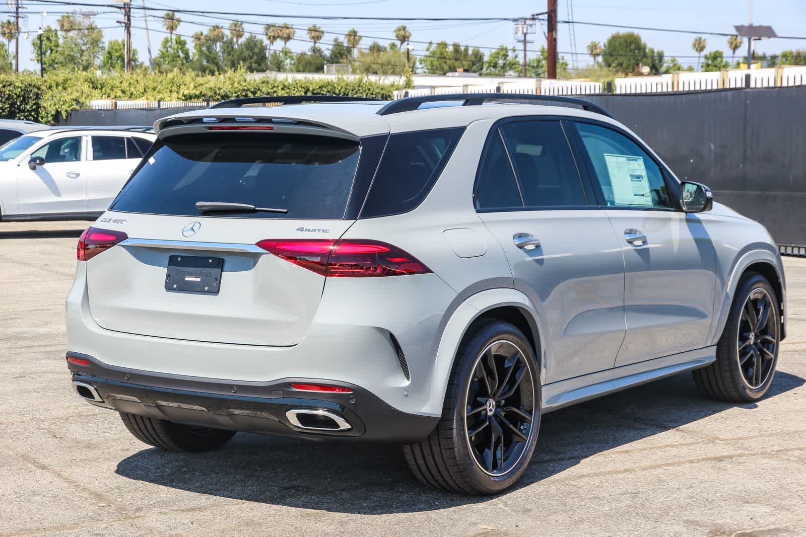 Thumbnail: 2026 Mercedes-Benz GLE - 4