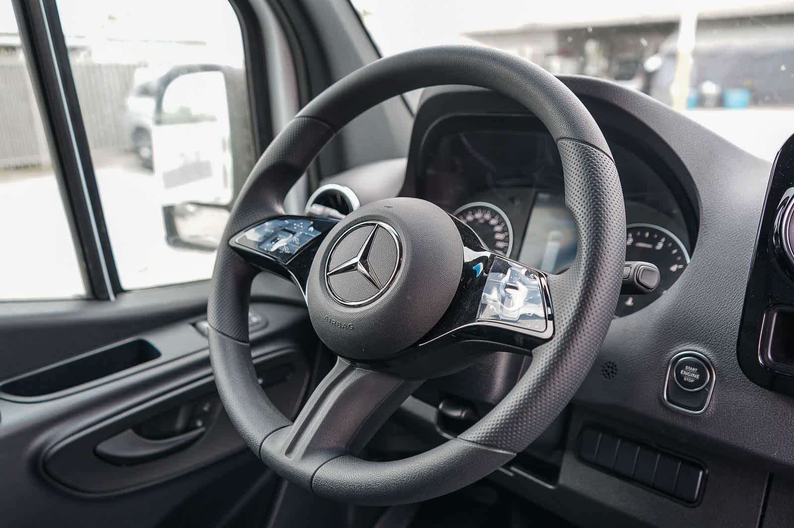 Thumbnail: 2026 Mercedes-Benz Sprinter - 14