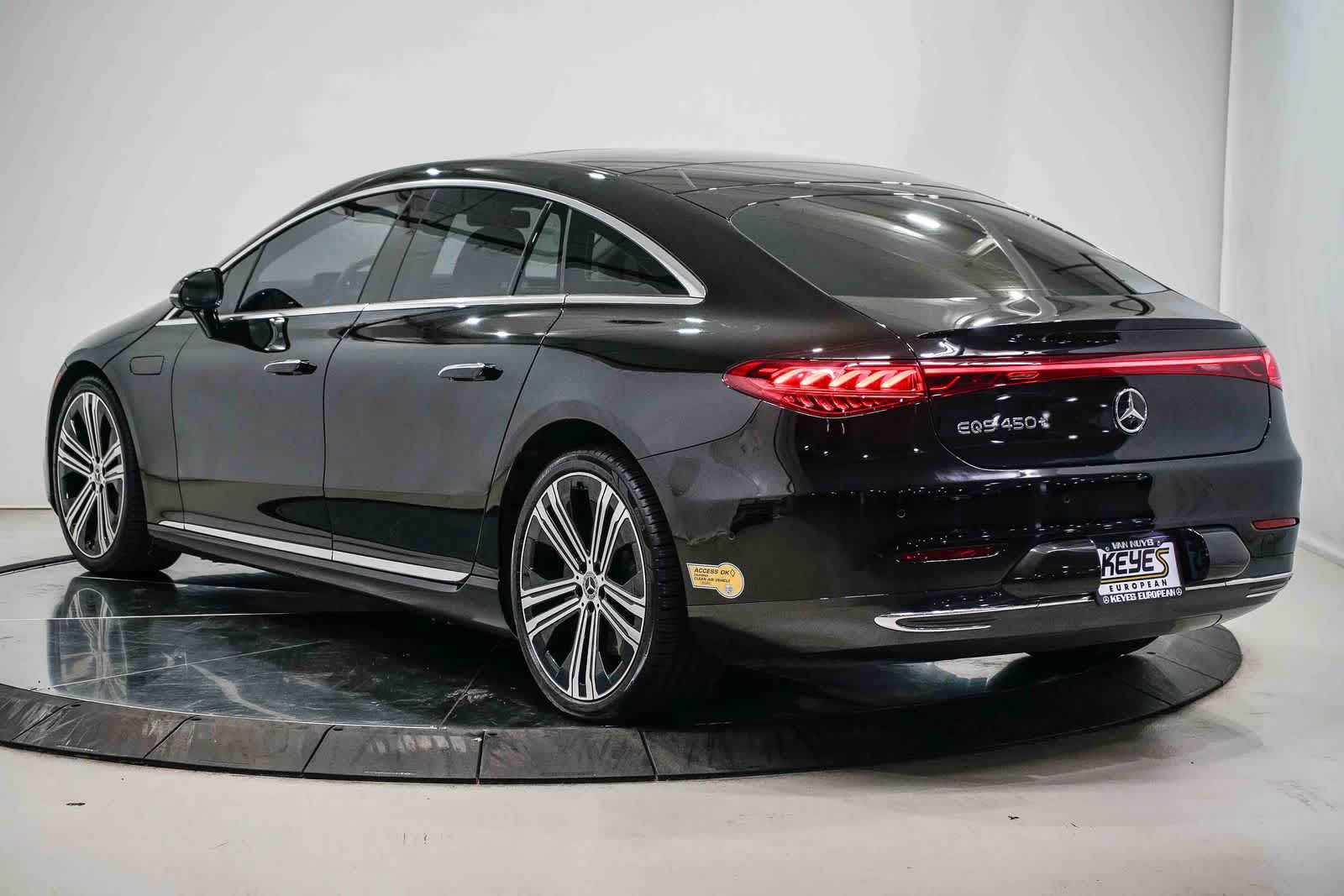 Thumbnail: 2022 Mercedes-Benz EQS - 2