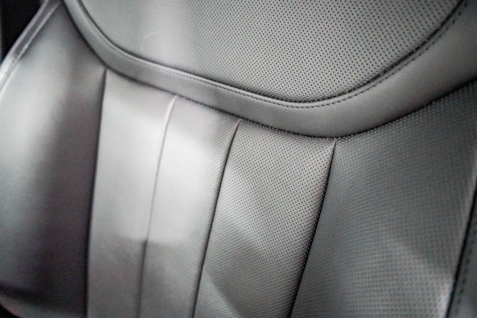 Thumbnail: 2024 Land Rover Range Rover - 26