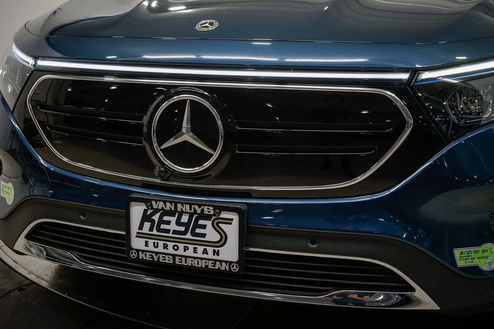 Thumbnail: 2023 Mercedes-Benz EQB - 8