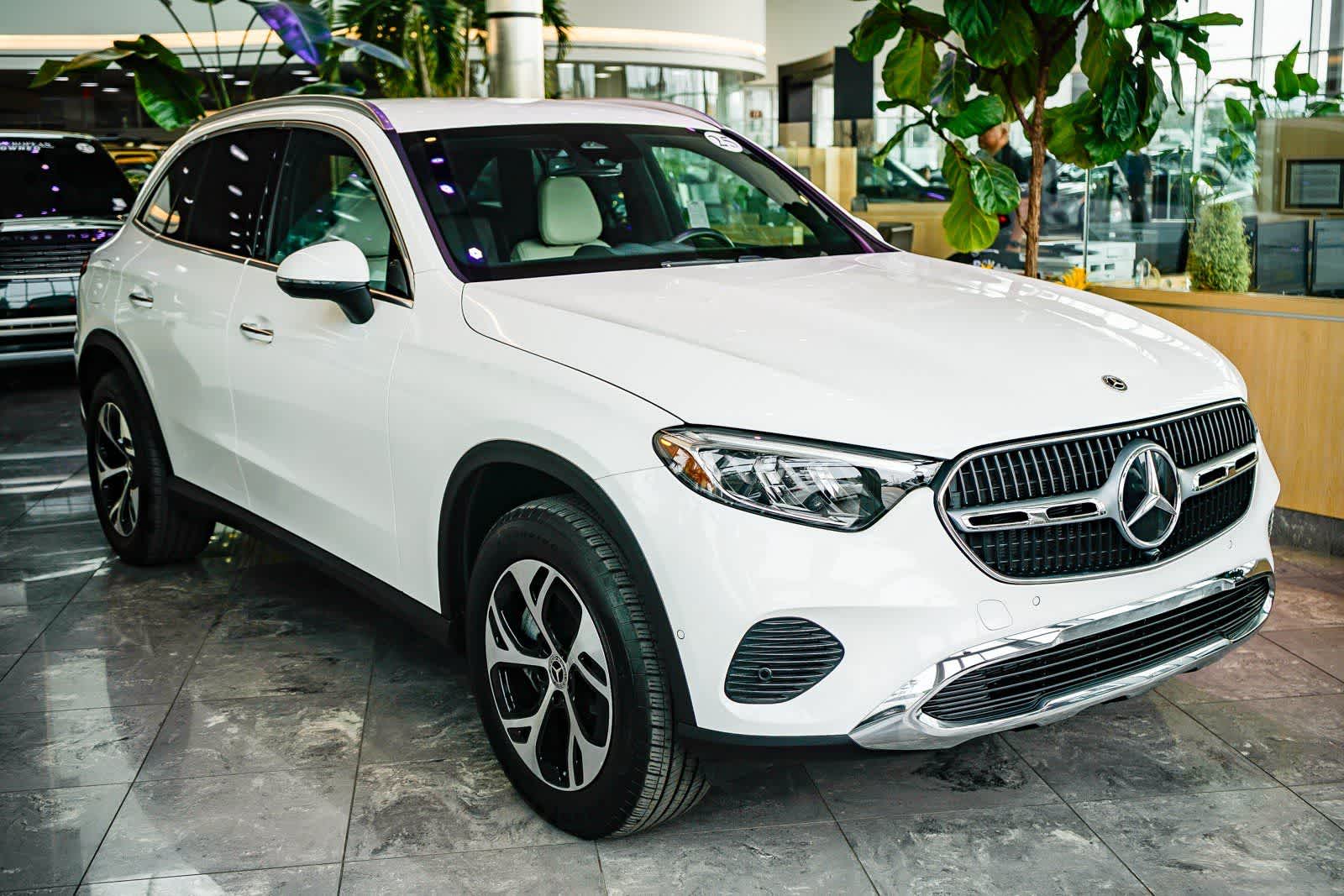 Thumbnail: 2025 Mercedes-Benz GLC - 5